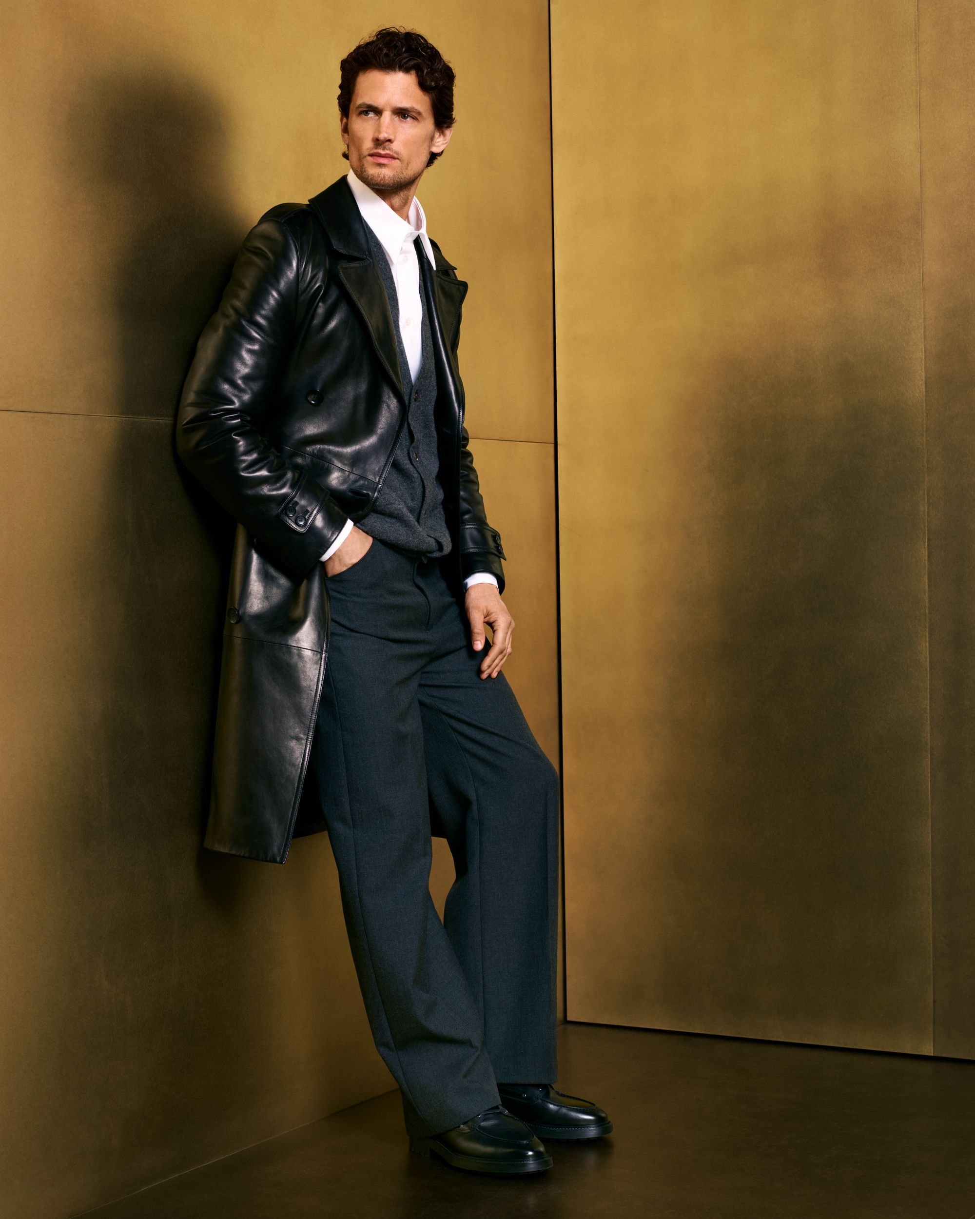Bally Global - Cardigan With Bally Crest Logo in Dark Grey Cashmere - Grey