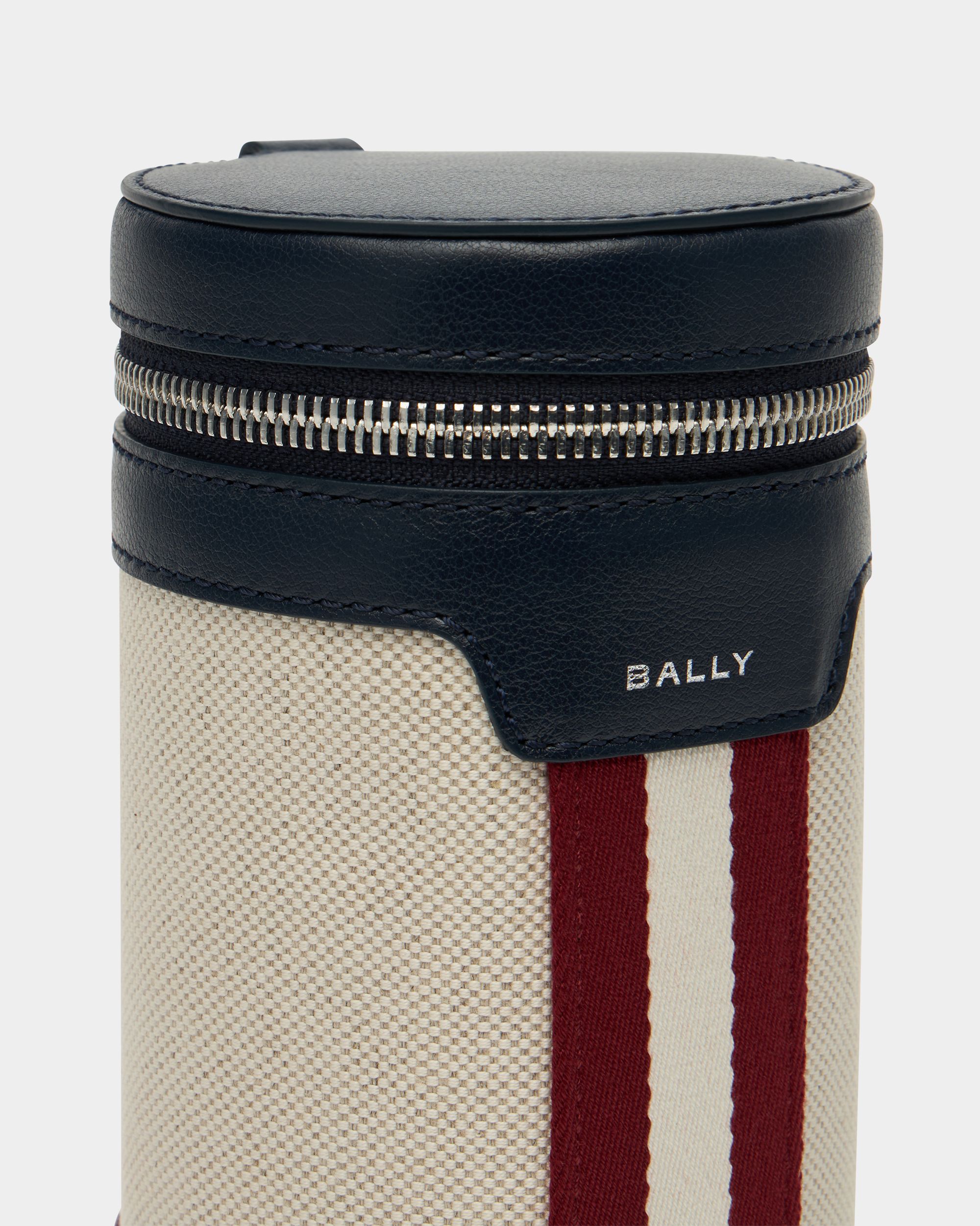 Bally Global - Balltasche der Tennis Kollektion aus elfenbeinfarbenem Baumwoll-Canvas und Leder - White