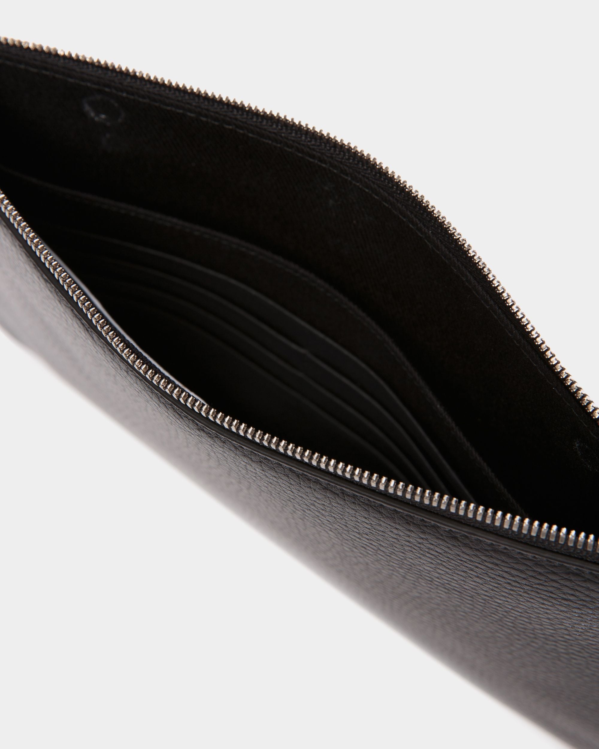 Bally Global - Pochette Ribbon En Cuir Grainé Noir - Noir