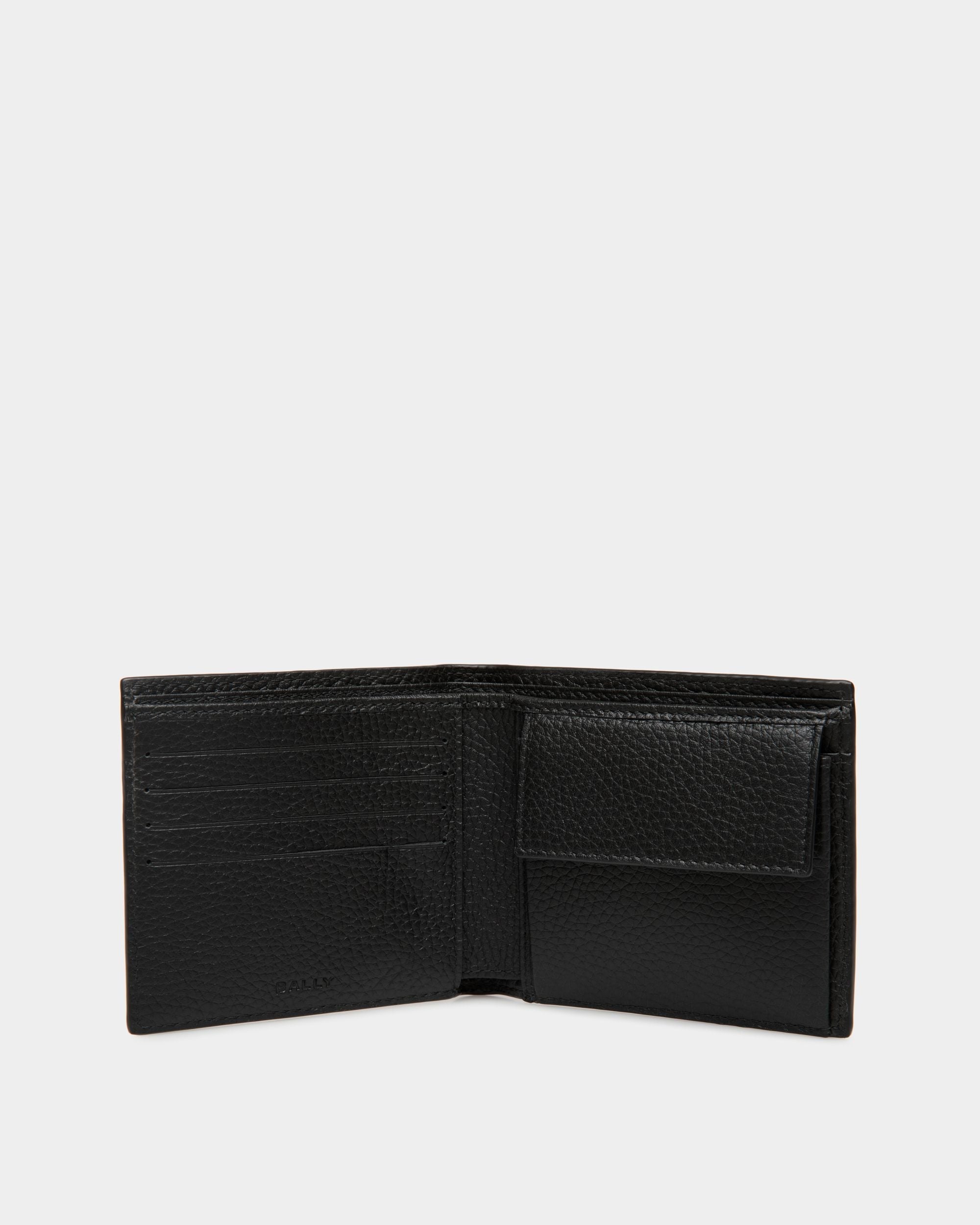 Bally Global - Ribbon Bifold In Black Grained Leather - Negro