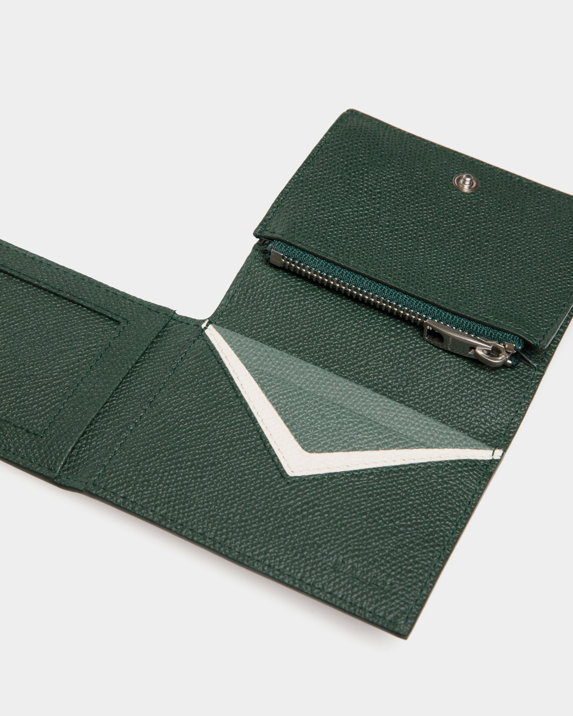 Bally Global - Flag Trifold in Bottle Green Leather - Verde