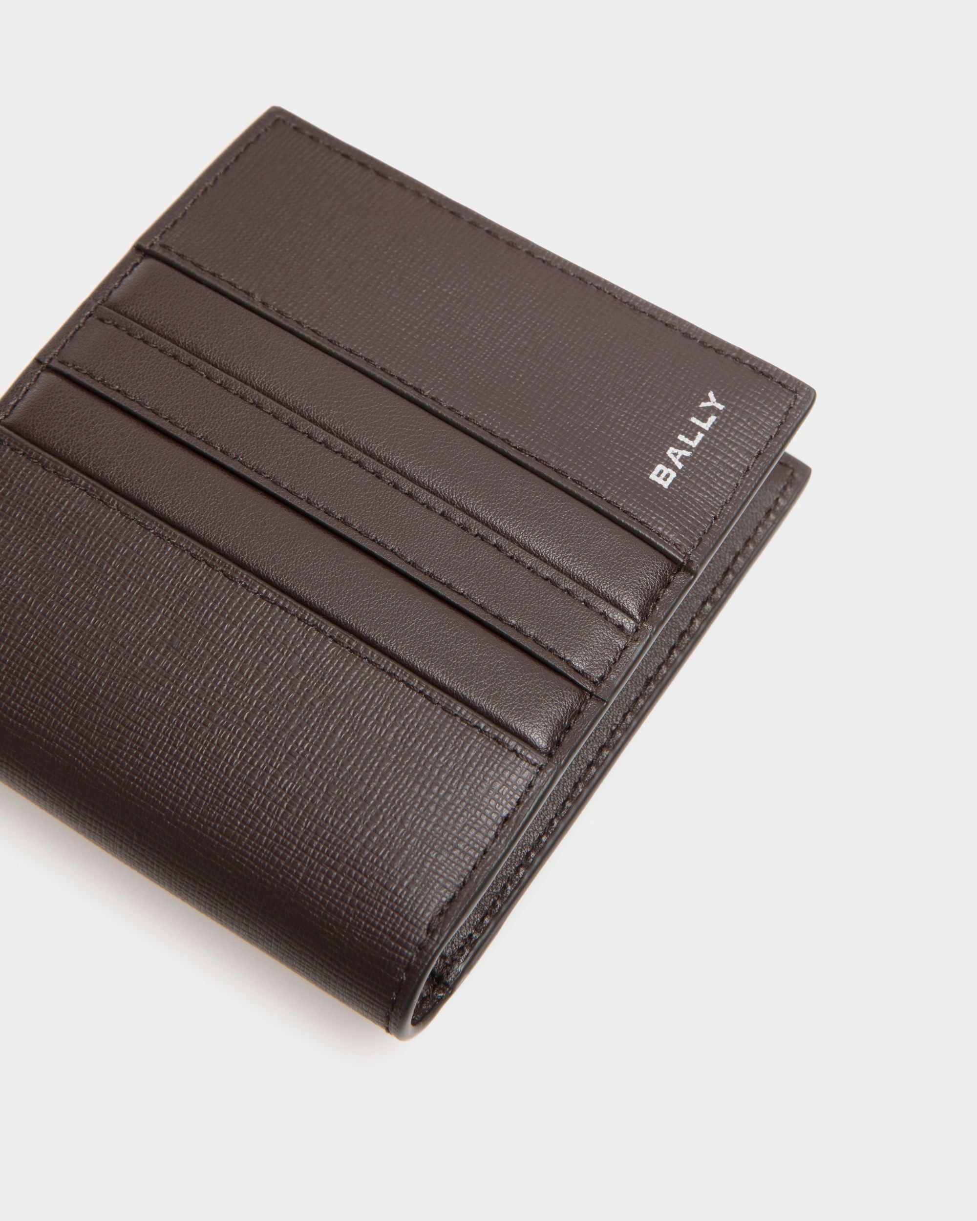 Bally Global - Mythos Bifold in Ebano Recycled Leather - Marrón