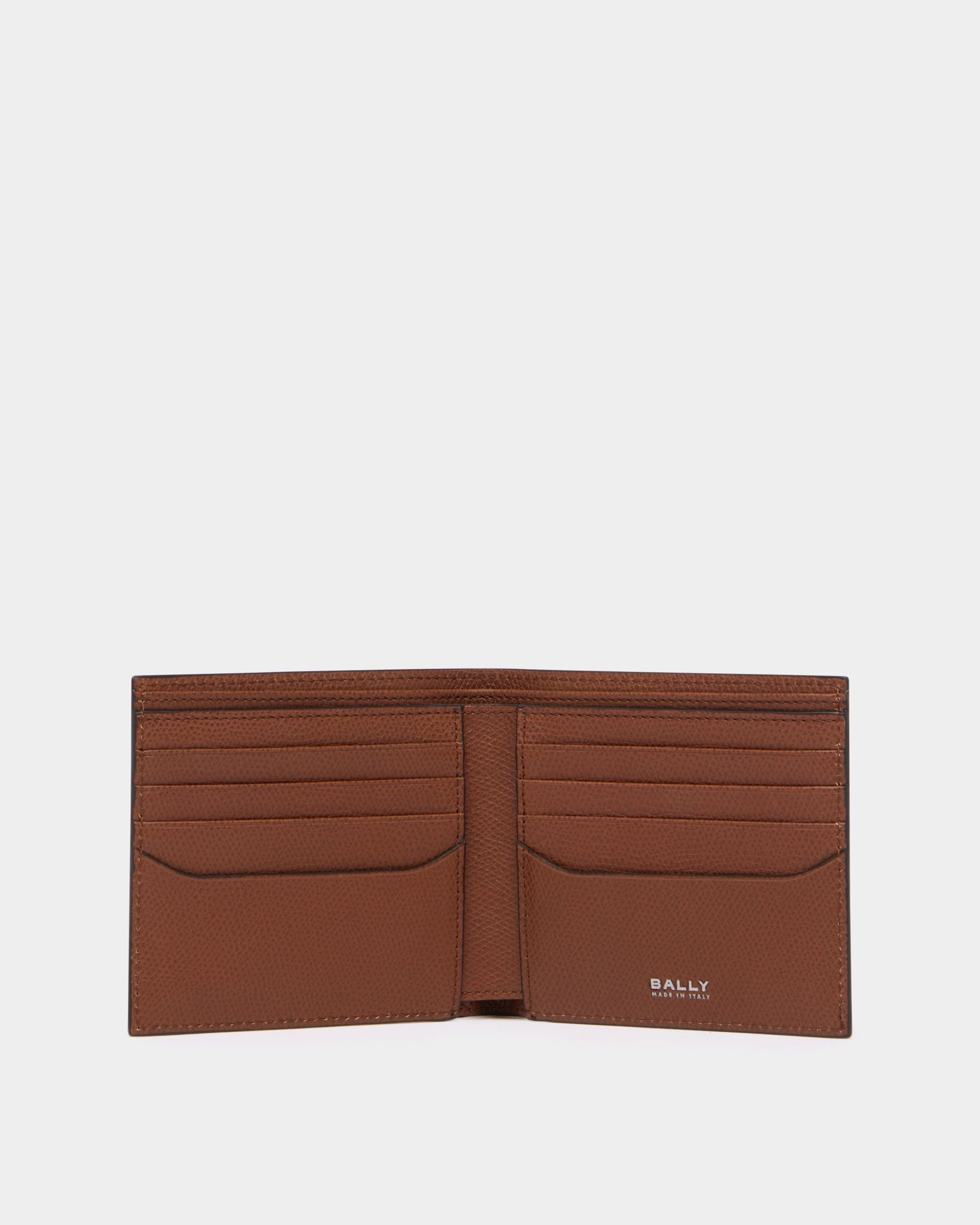 Bally Global - Bally Essential Wallet in Amber Brown Grained Leather - Brown