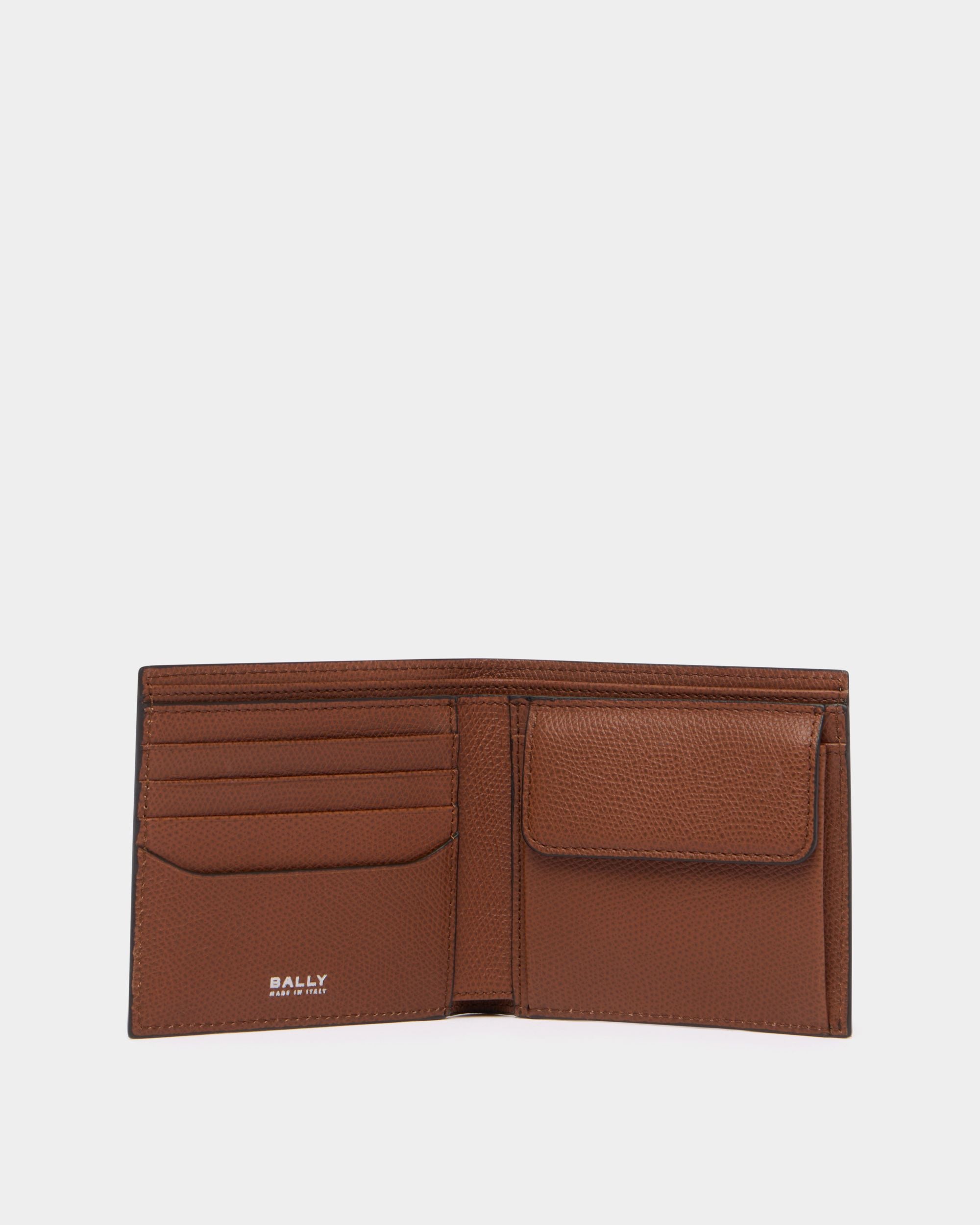 Bally Global - Bally Essential Wallet in Amber Brown Grained Leather - Brown