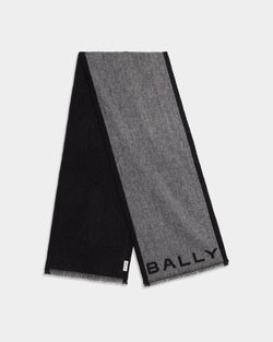 Scarf in Dark Grey Wool