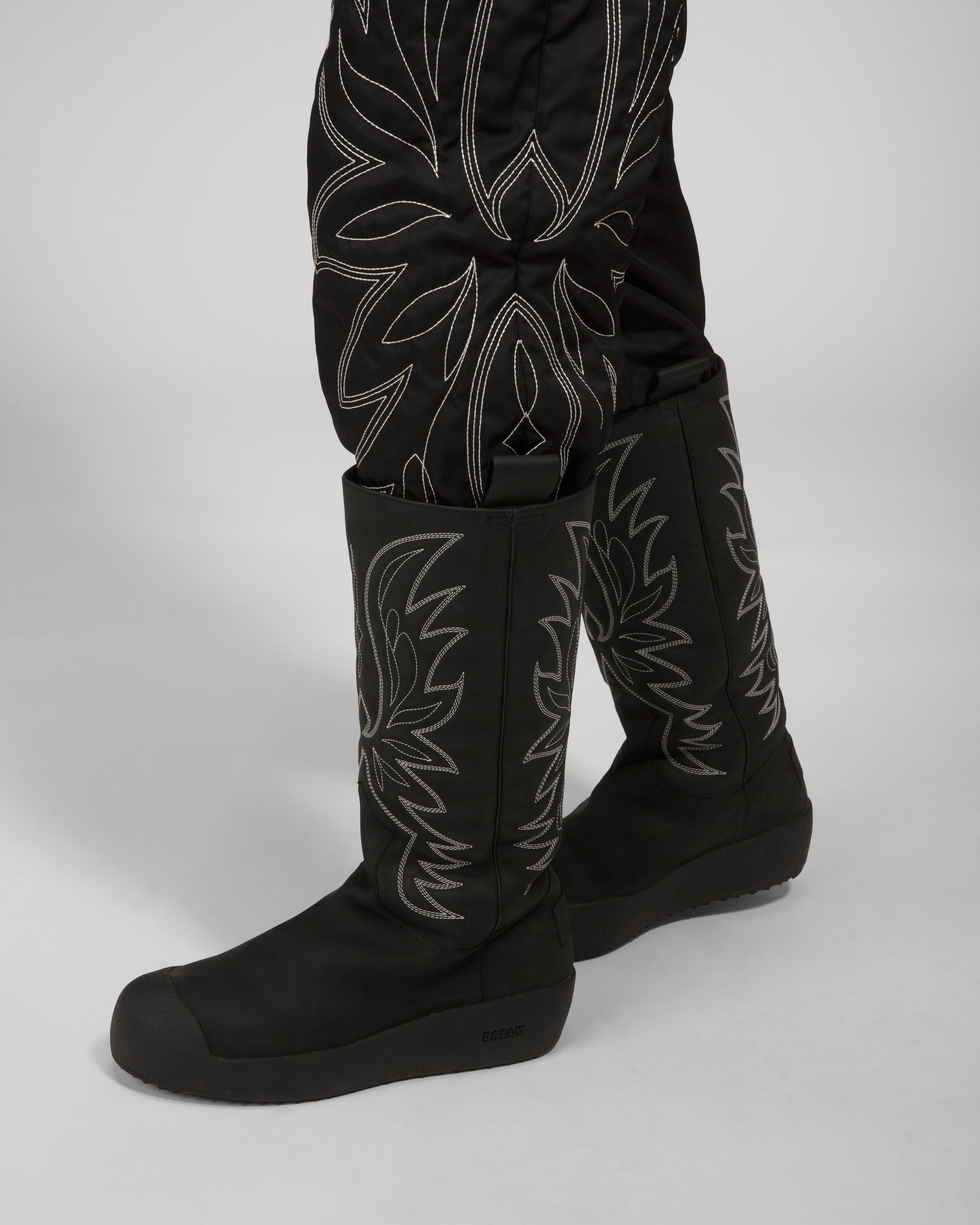 Bally Global - Montana Botas De Piel Para La Nieve En Negro - Negro