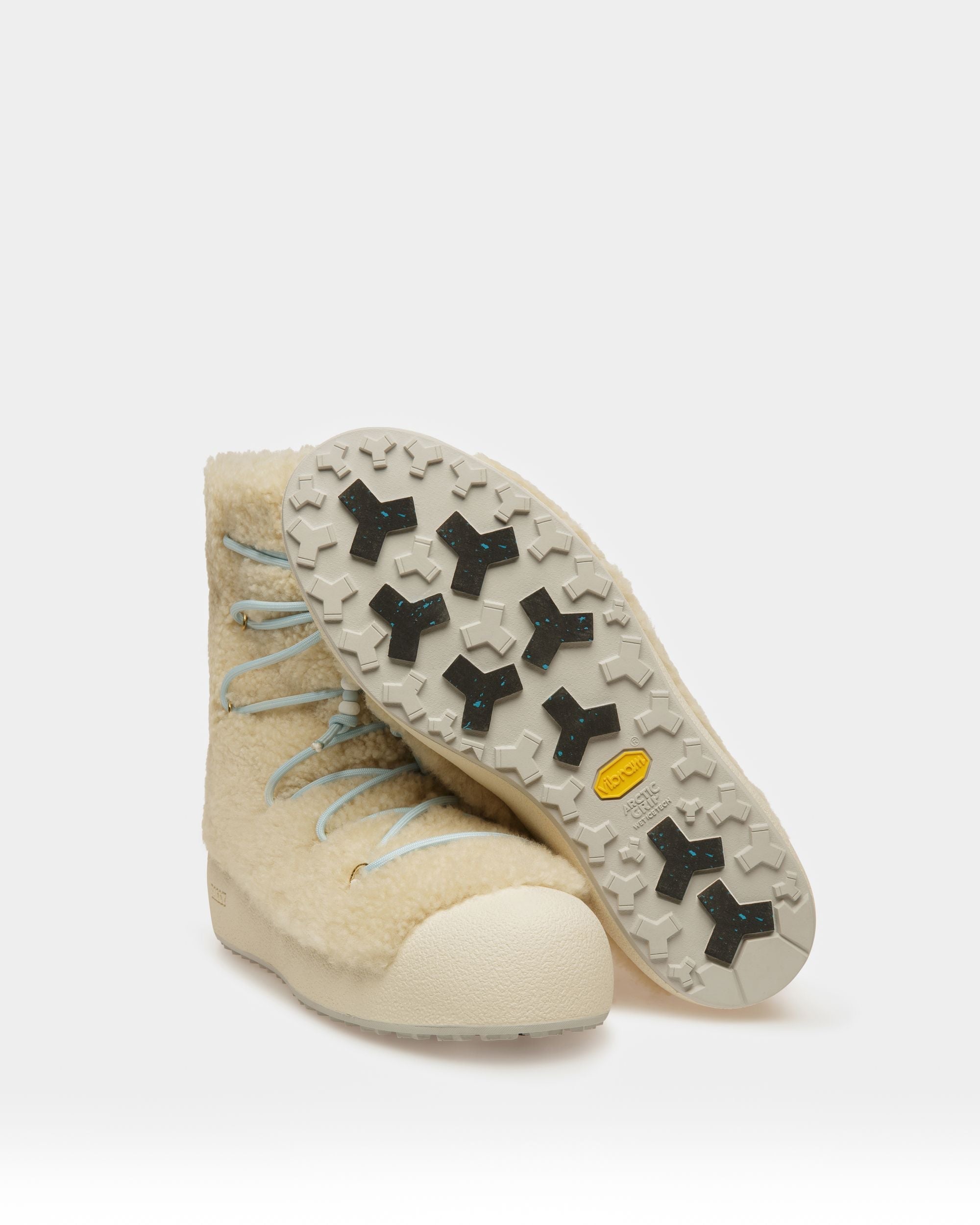 Bally Global - Bota De La Colección Curling De Borreguillo Natural - Blanco