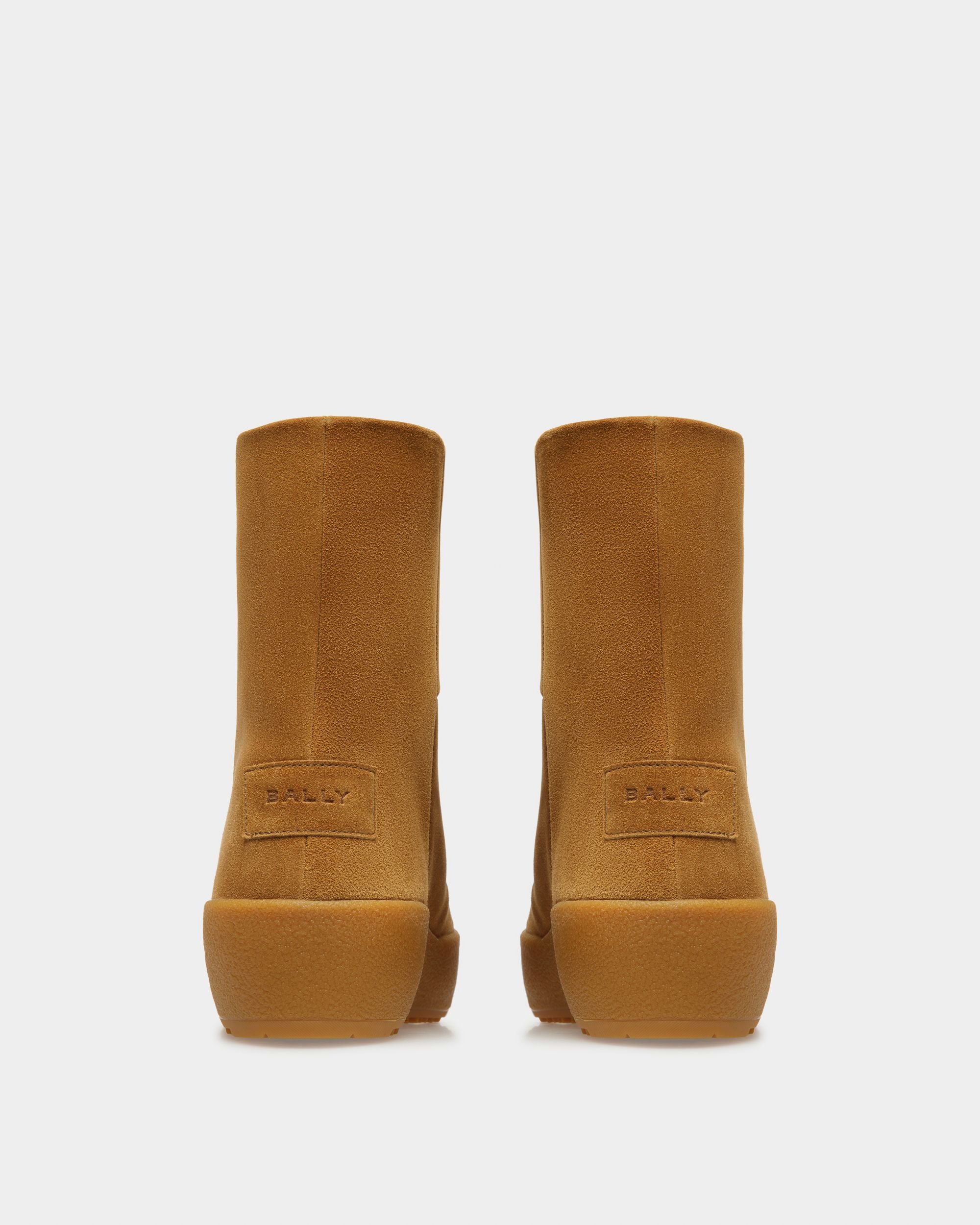 Bally Global - Curling Boots In Brown Leather - Brown