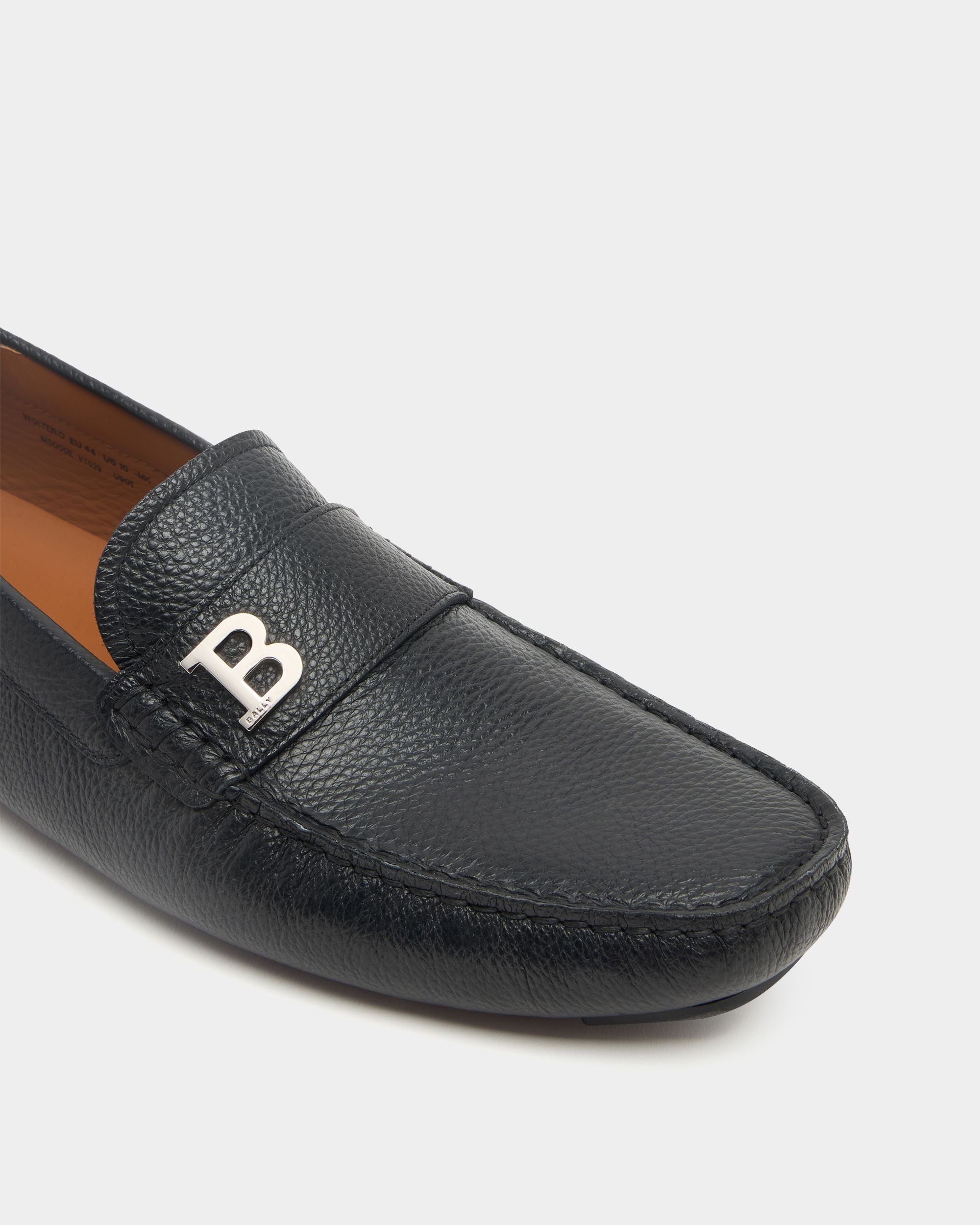 Bally Global - Zapato driver con hebilla de piel granulada negra - Negro