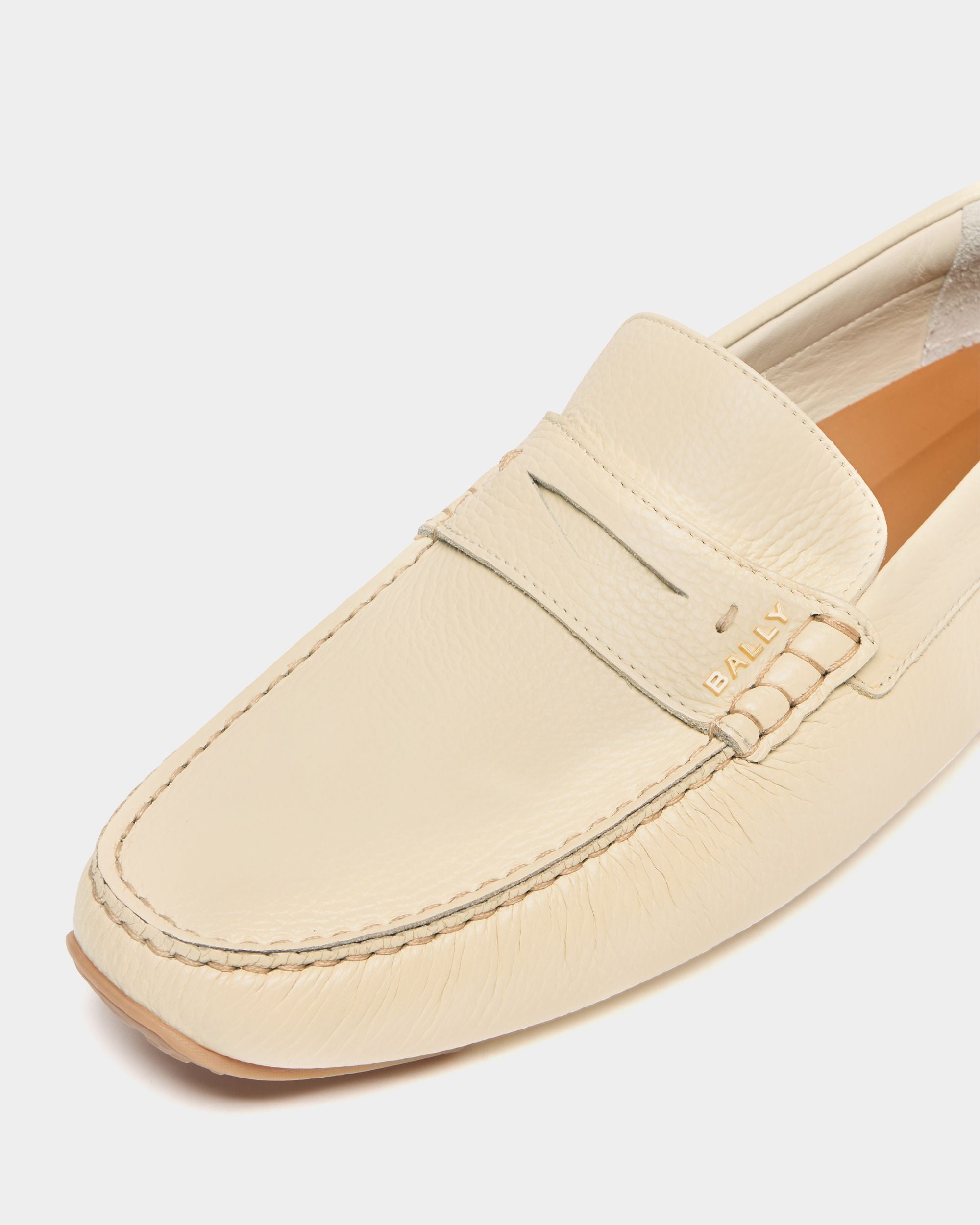 Bally Global - Pilot Driver in Ivory Grained Leather - Blue