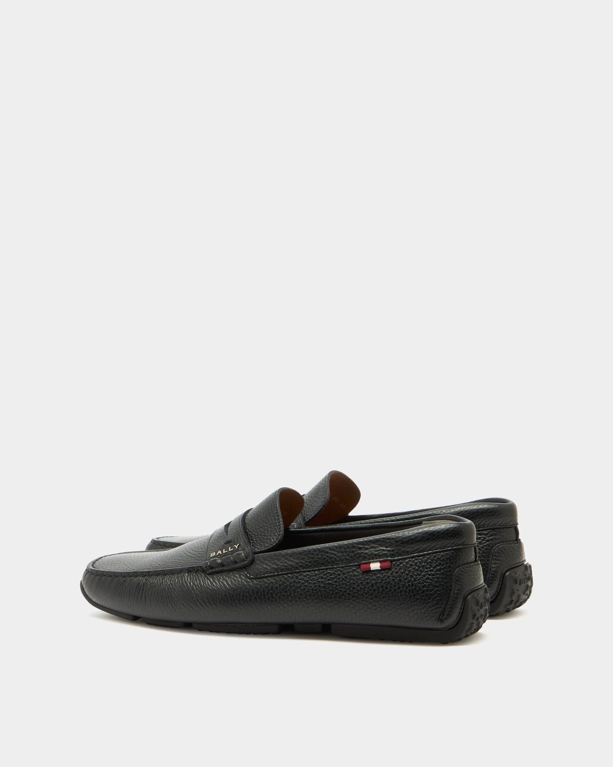 Bally Global - Pilot Driver in Black Grained Leather - Black