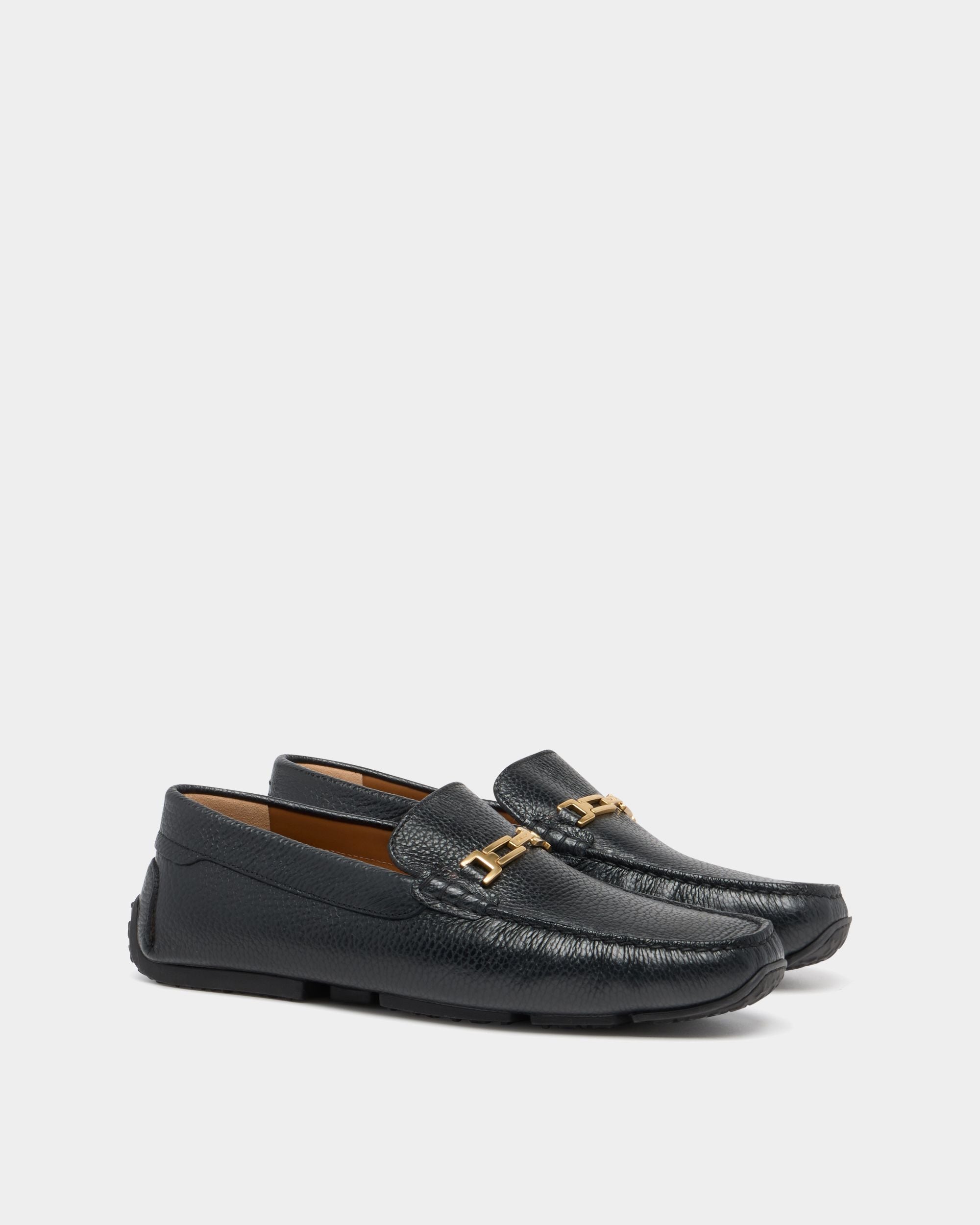 Bally Global - Pilot Driver in Black Grained Leather - Black