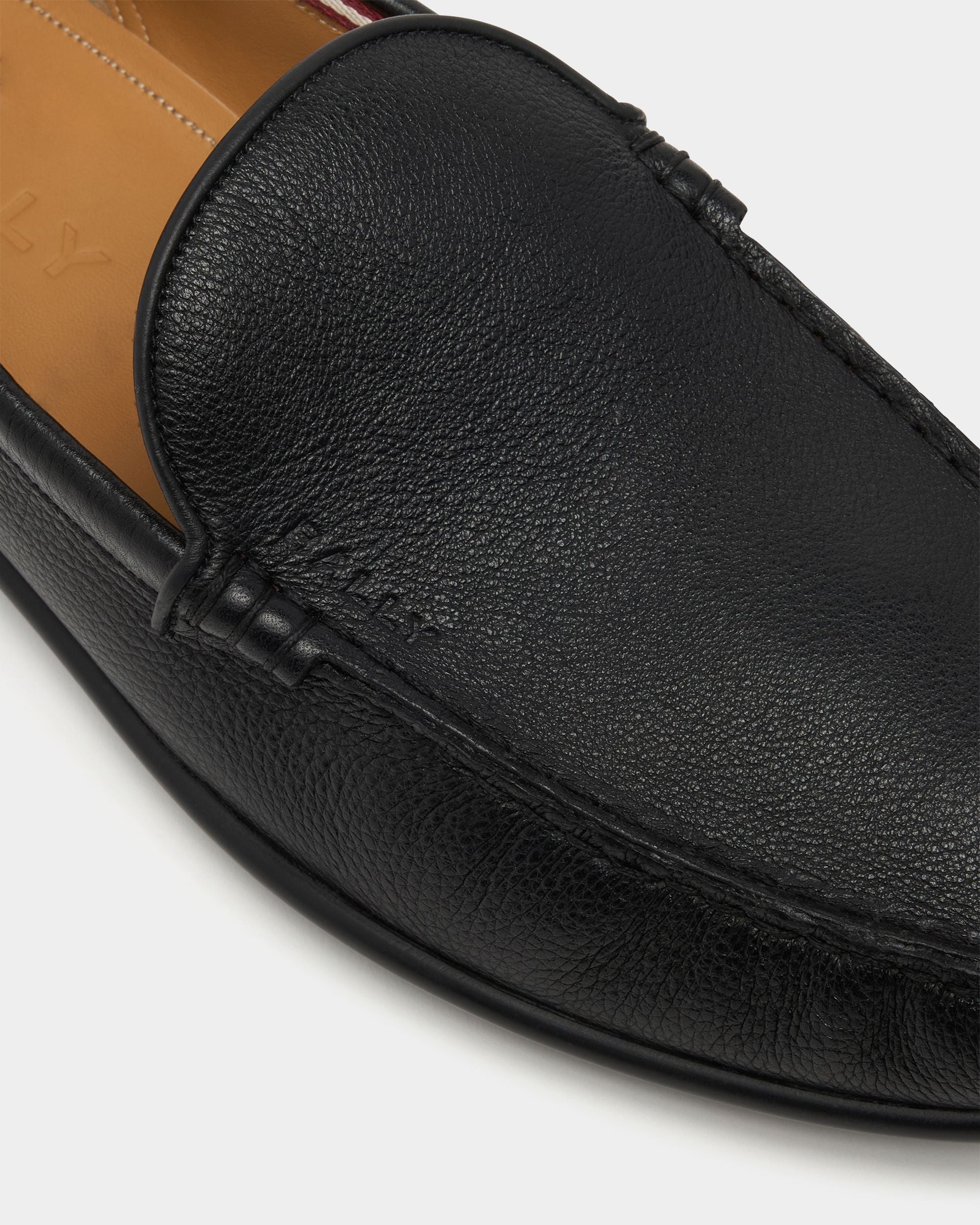 Bally Global - Drift Loafer in Black Grained Leather - Black