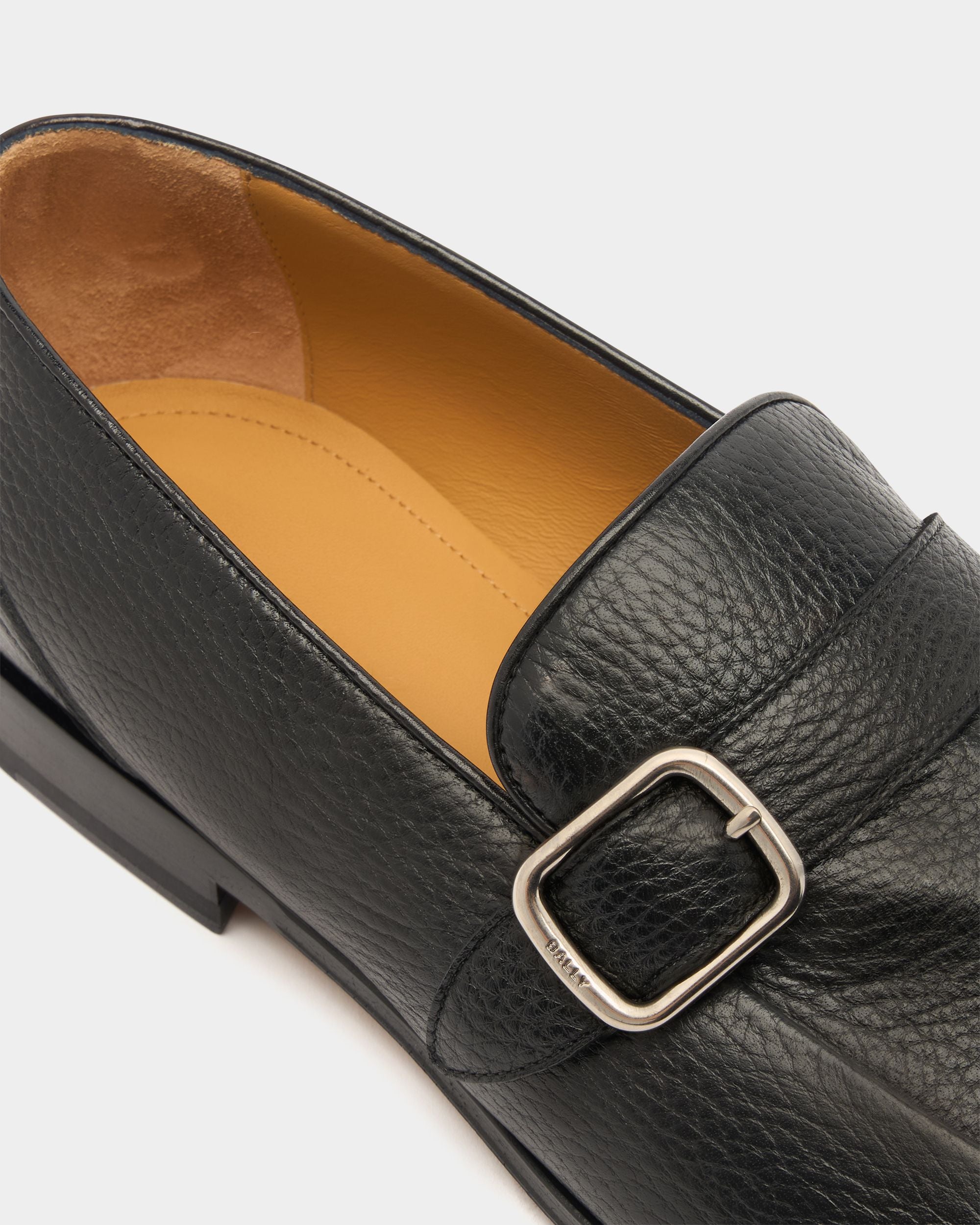 Bally Global - Regent Loafer in Black Grained Leather - Black