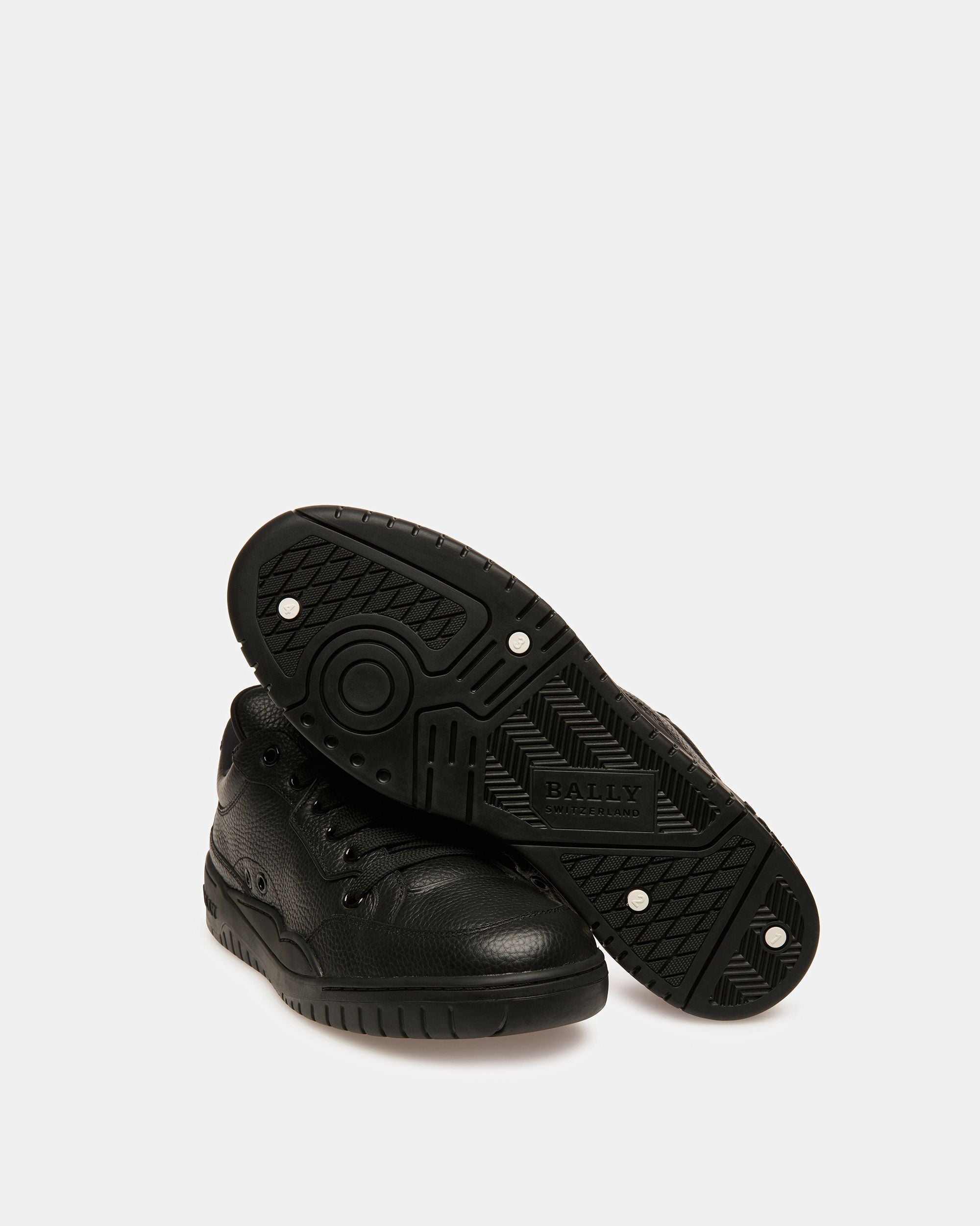 Bally Global - Kiro Leather Sneakers In Black - Negro