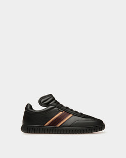 Zapatillas Player De Piel En Negro