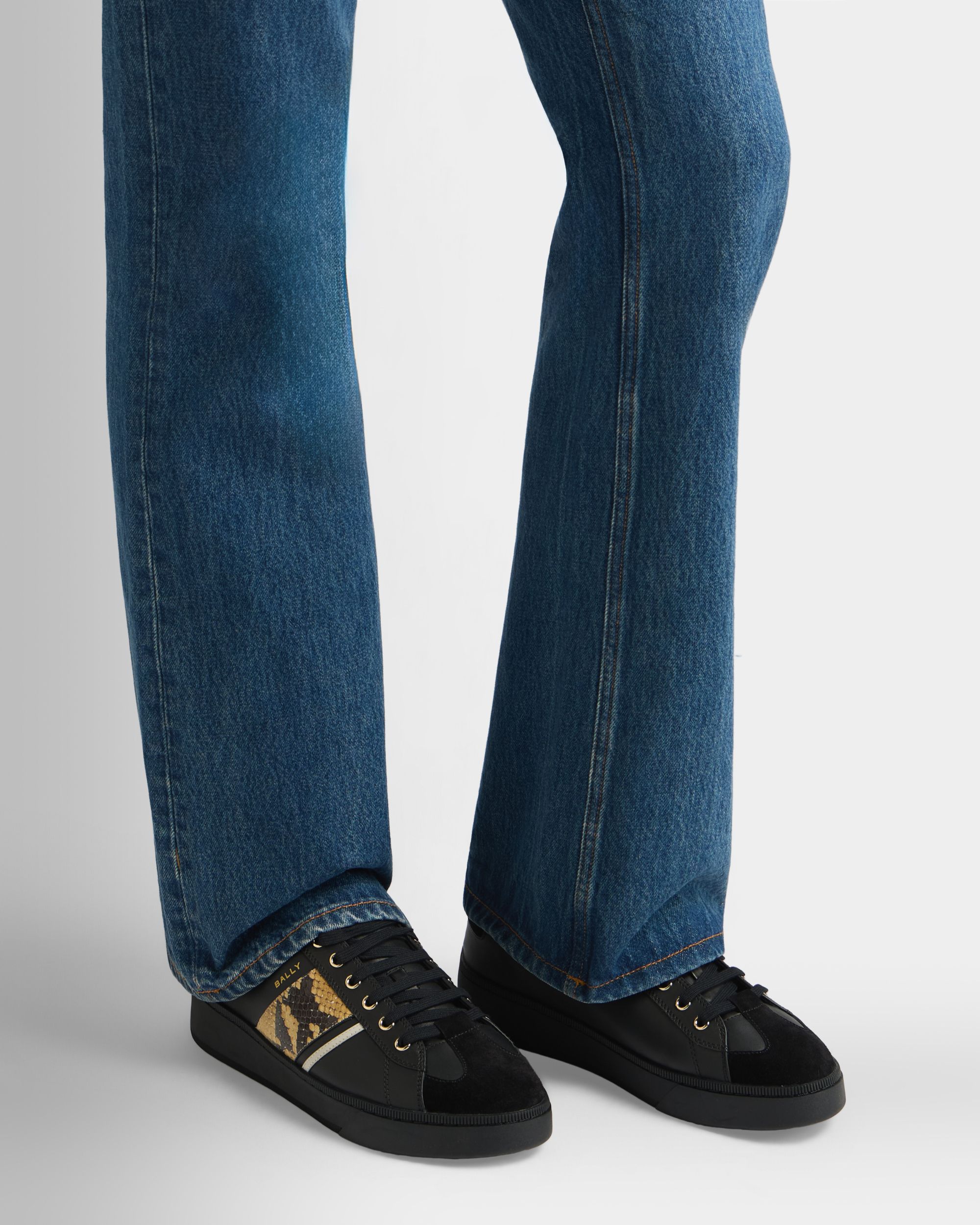 Bally Global - Sneaker In Black Leather - Black