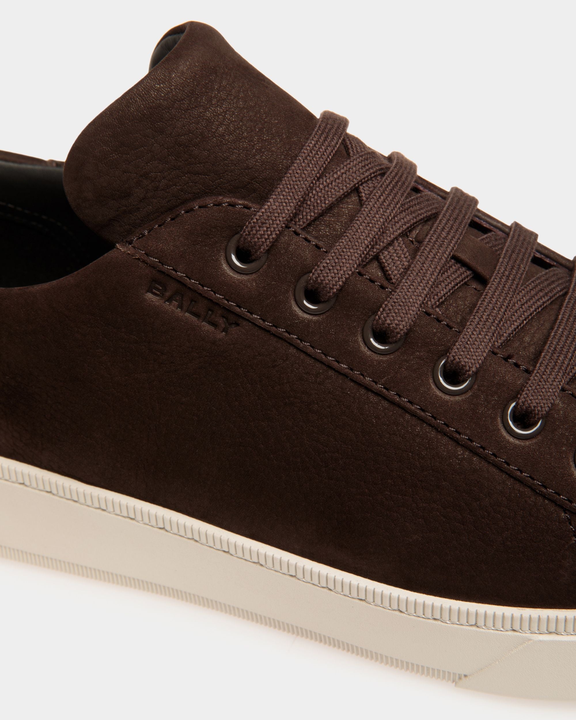 Bally Global - Sneaker Raise In Nabuk Color Ebano - Marrone