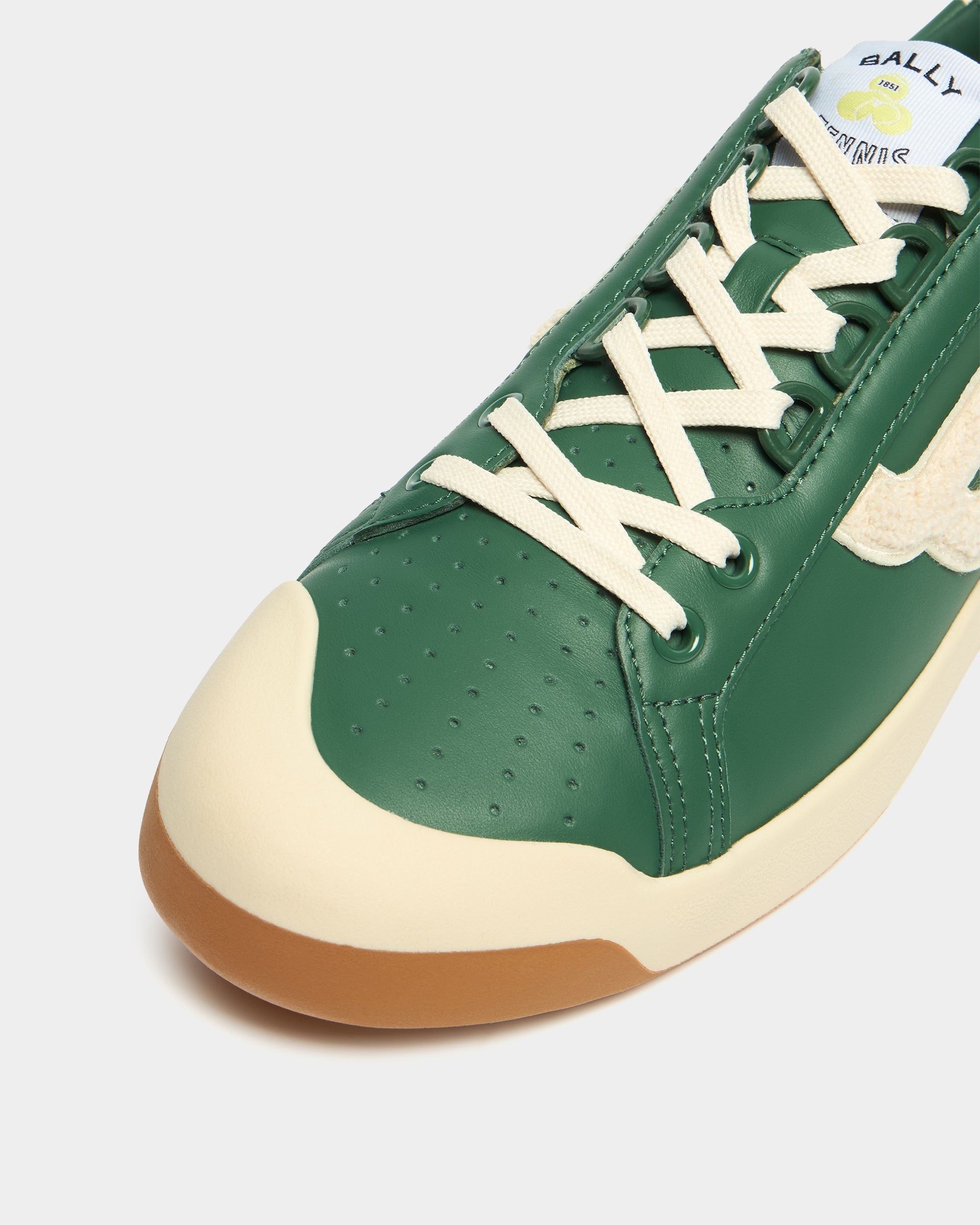 Bally Global - Sneaker aus Leder in Grün und Weiß aus der Tennis Collection - Green