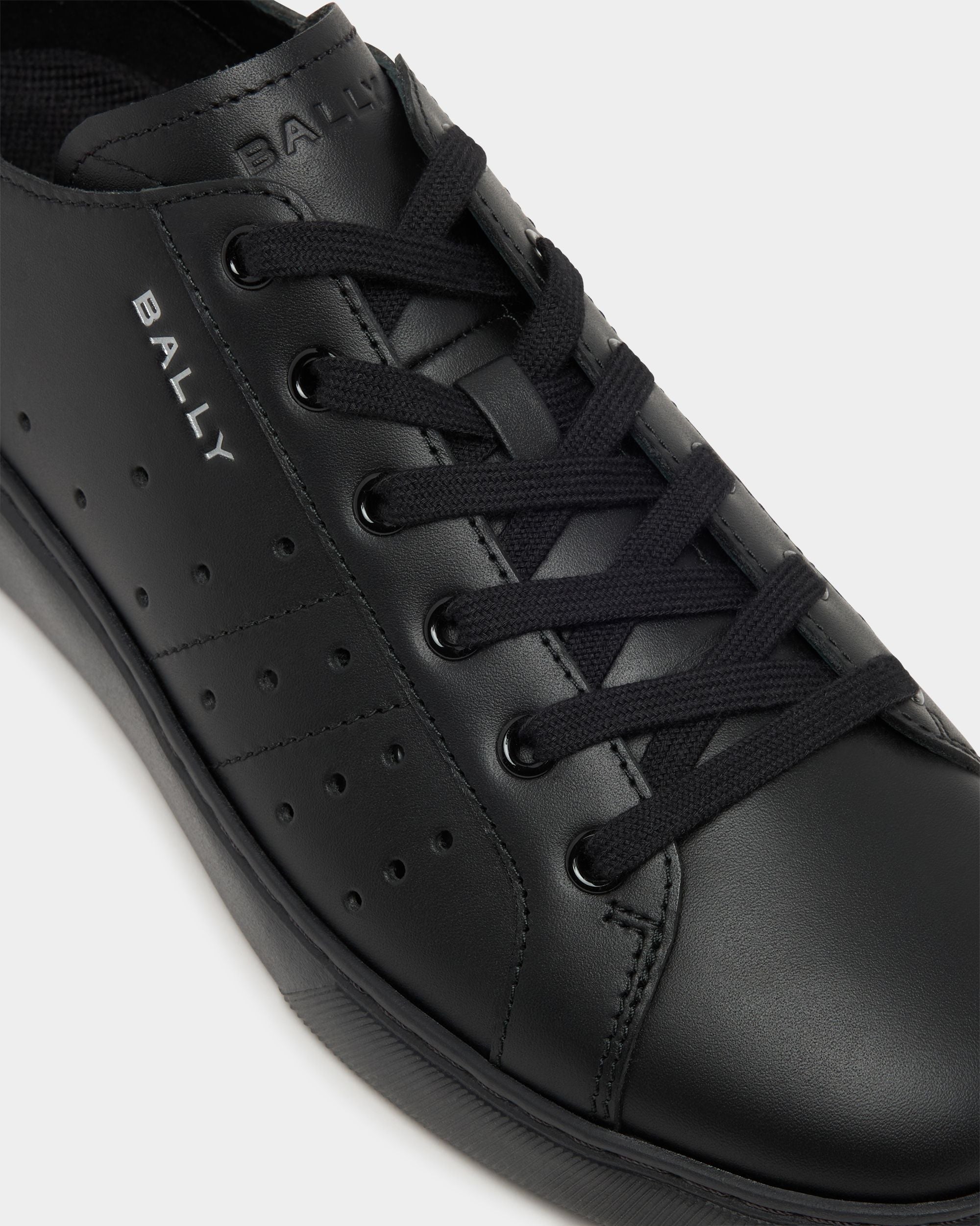 Bally Global - Bally Lift Sneaker aus schwarzem Leder - Black