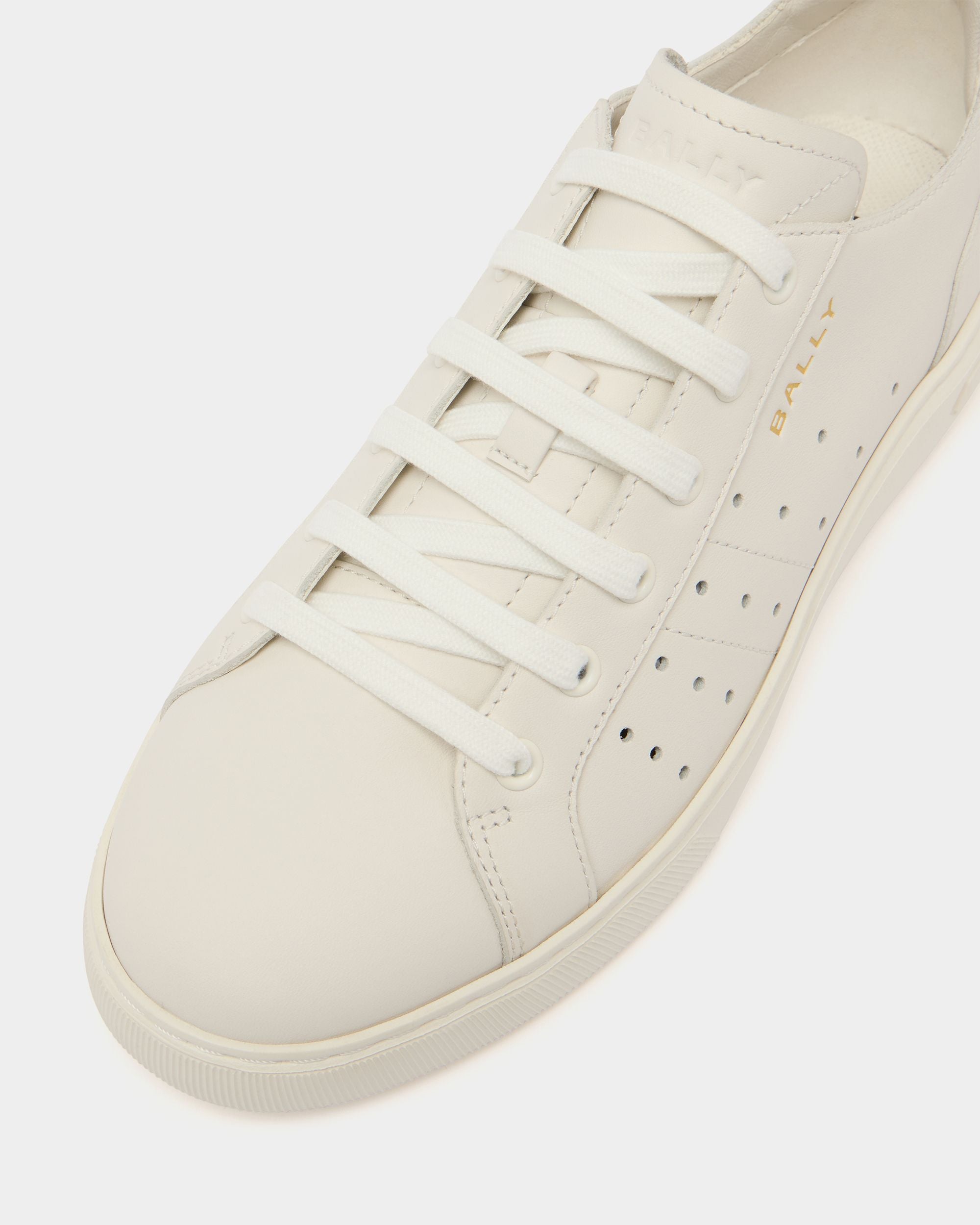 Bally Global - Bally Lift Sneaker aus weißem Leder - White