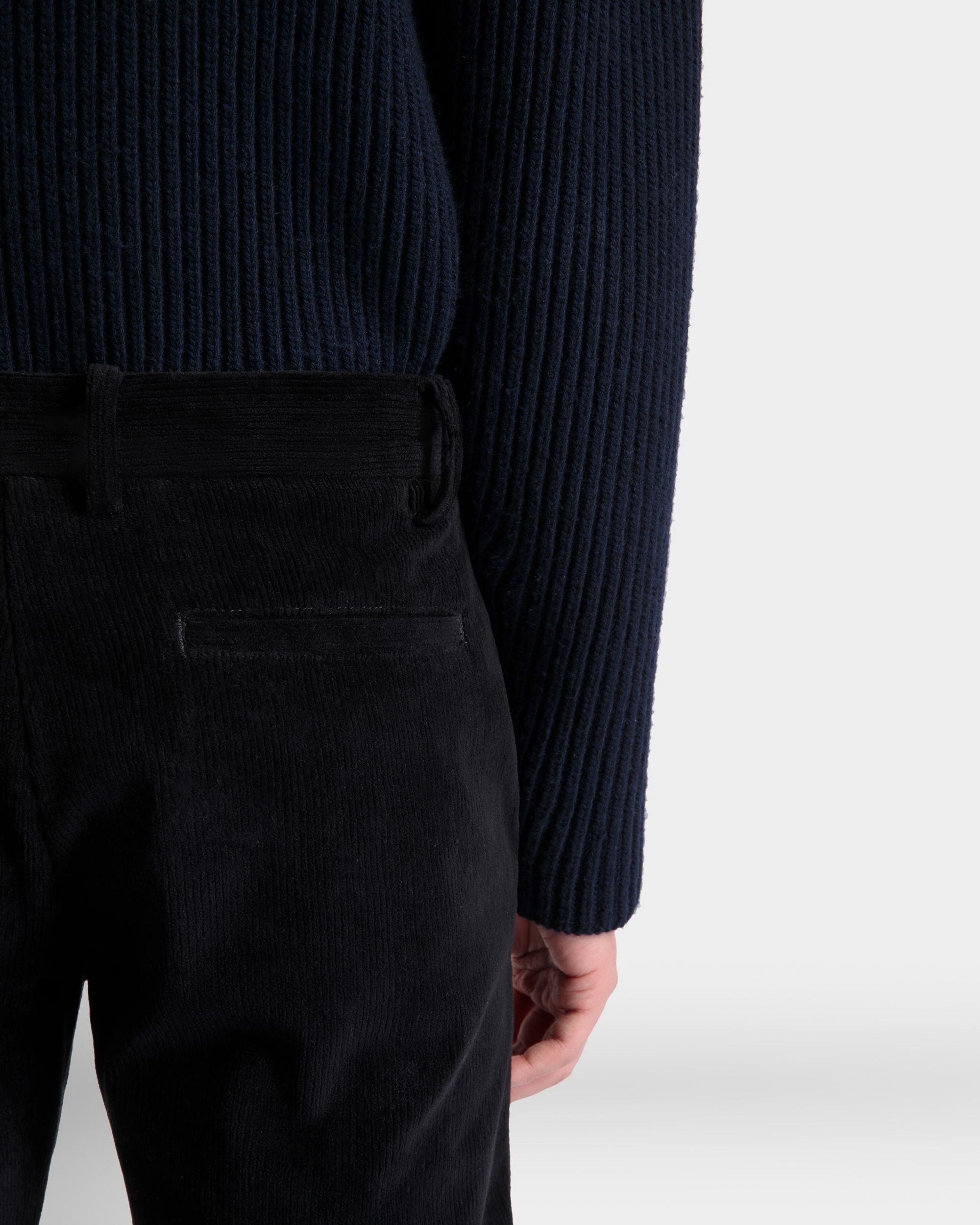 Bally Global - Flared Pants In Black Cotton Corduroy - Negro