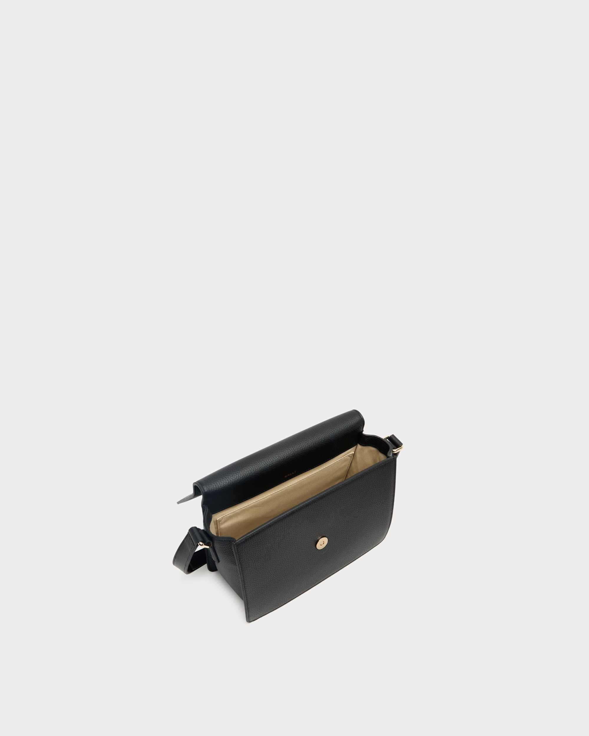 Bally Global - Umhängetasche aus genarbtem Leder in Schwarz - Black