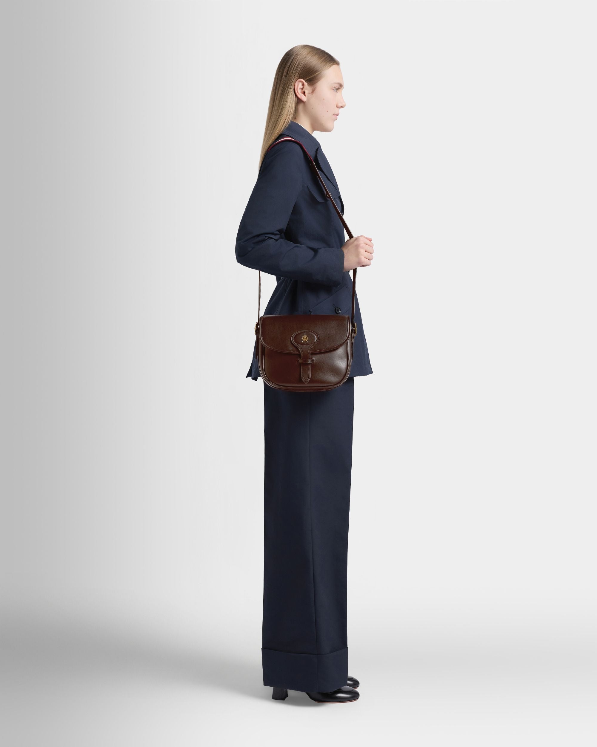 Bally Global - Beckett Umhängetasche aus Leder in Braun - Brown
