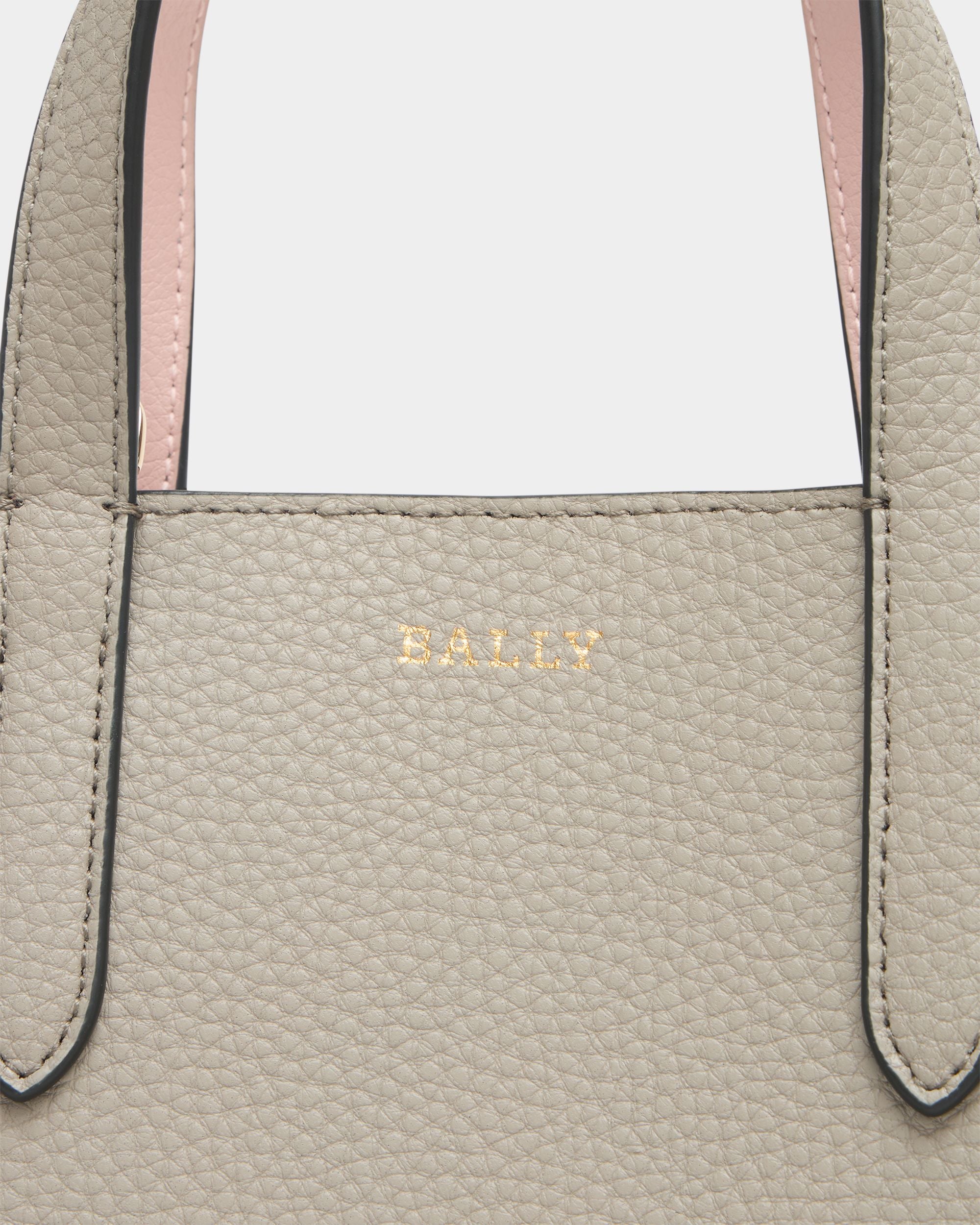 Bally Global - Small Tote Bag in Taupe Grained Leather - Grey