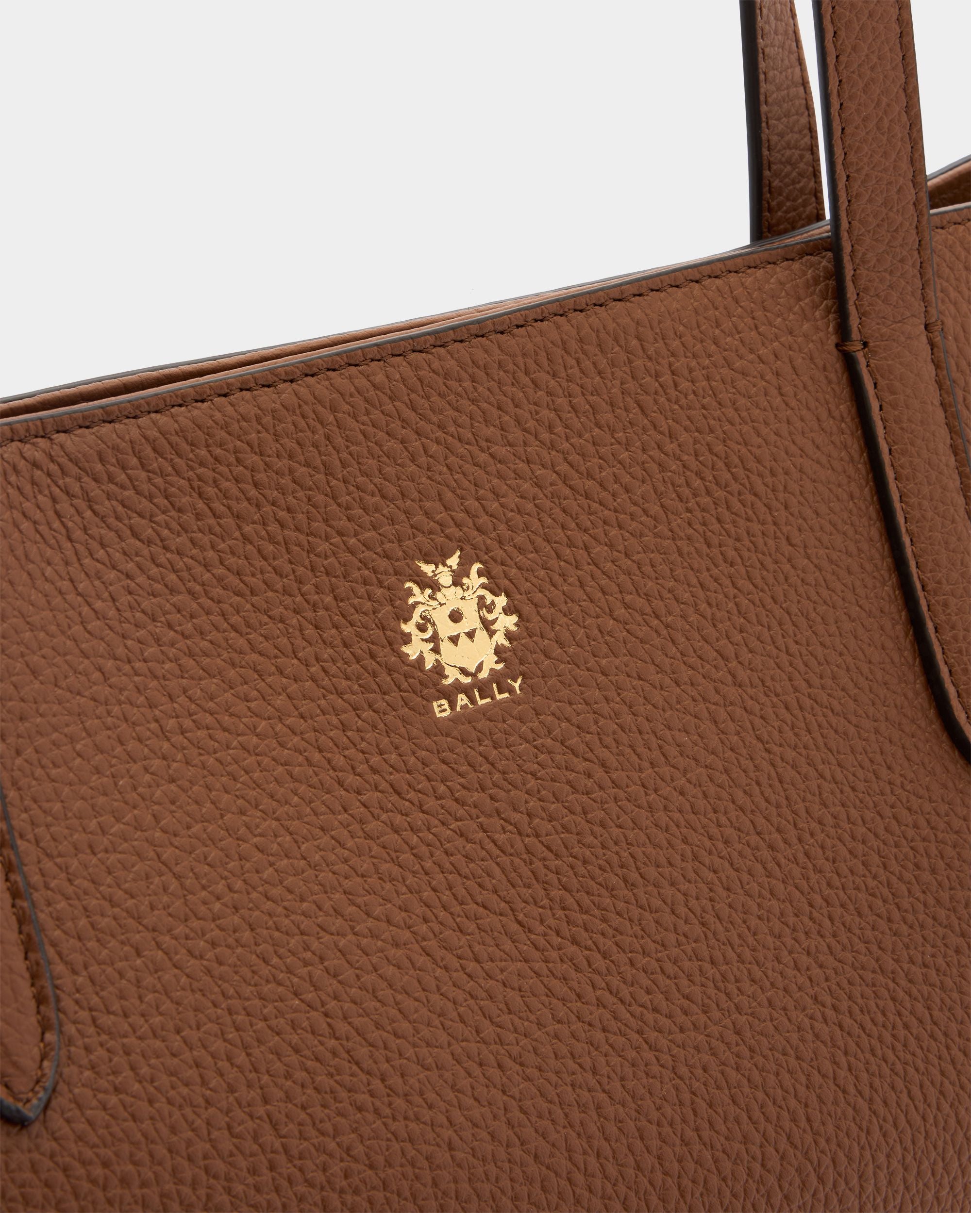 Bally Global - Hera Tote Bag in Brown Grained Leather - Brown