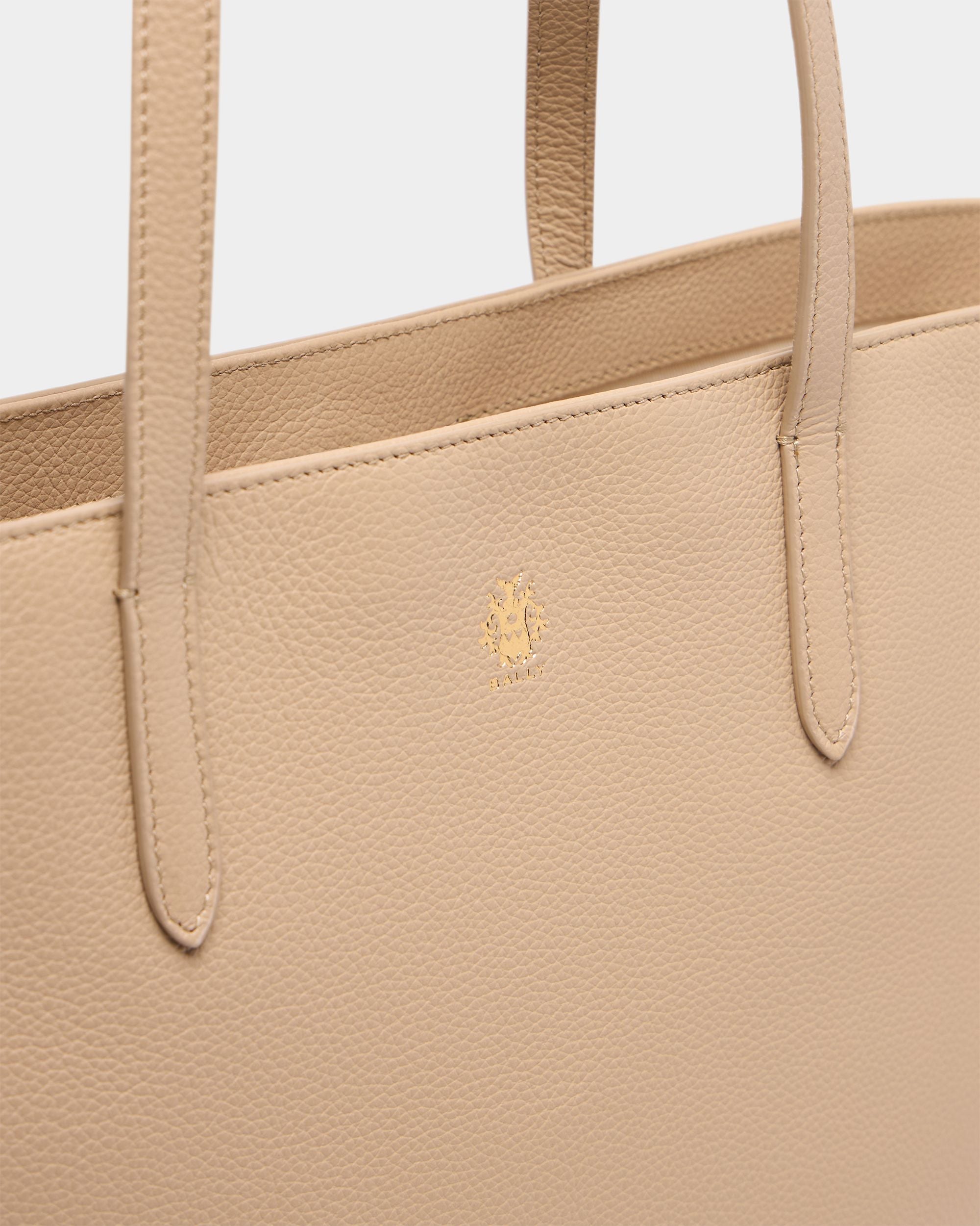 Bally Global - Hera Tote Bag in Beige Grained Leather - Beige