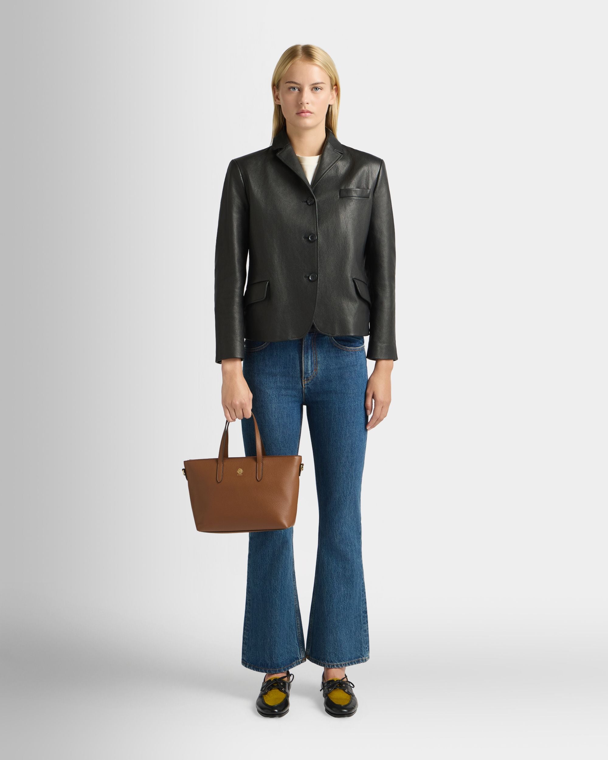 Bally Global - Hera Tote Bag in Brown Grained Leather - Brown