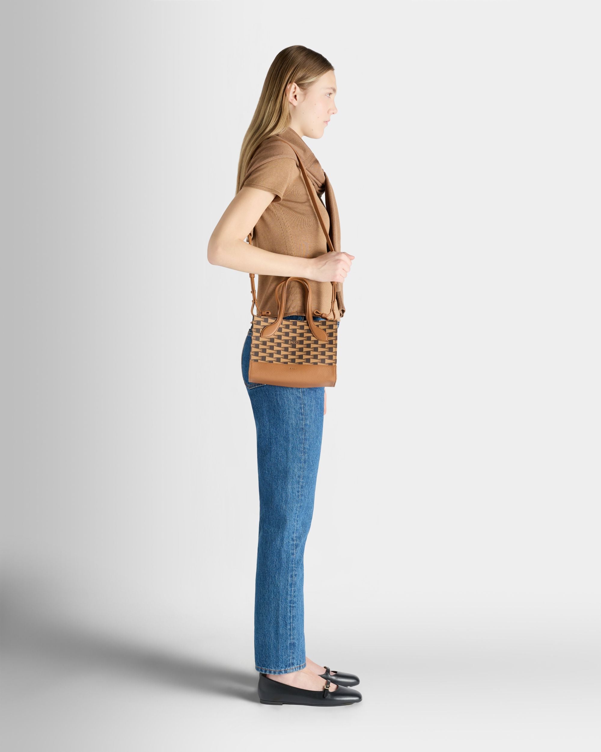 Bally Global - Pennant Minibag In Desert TPU - Marrón