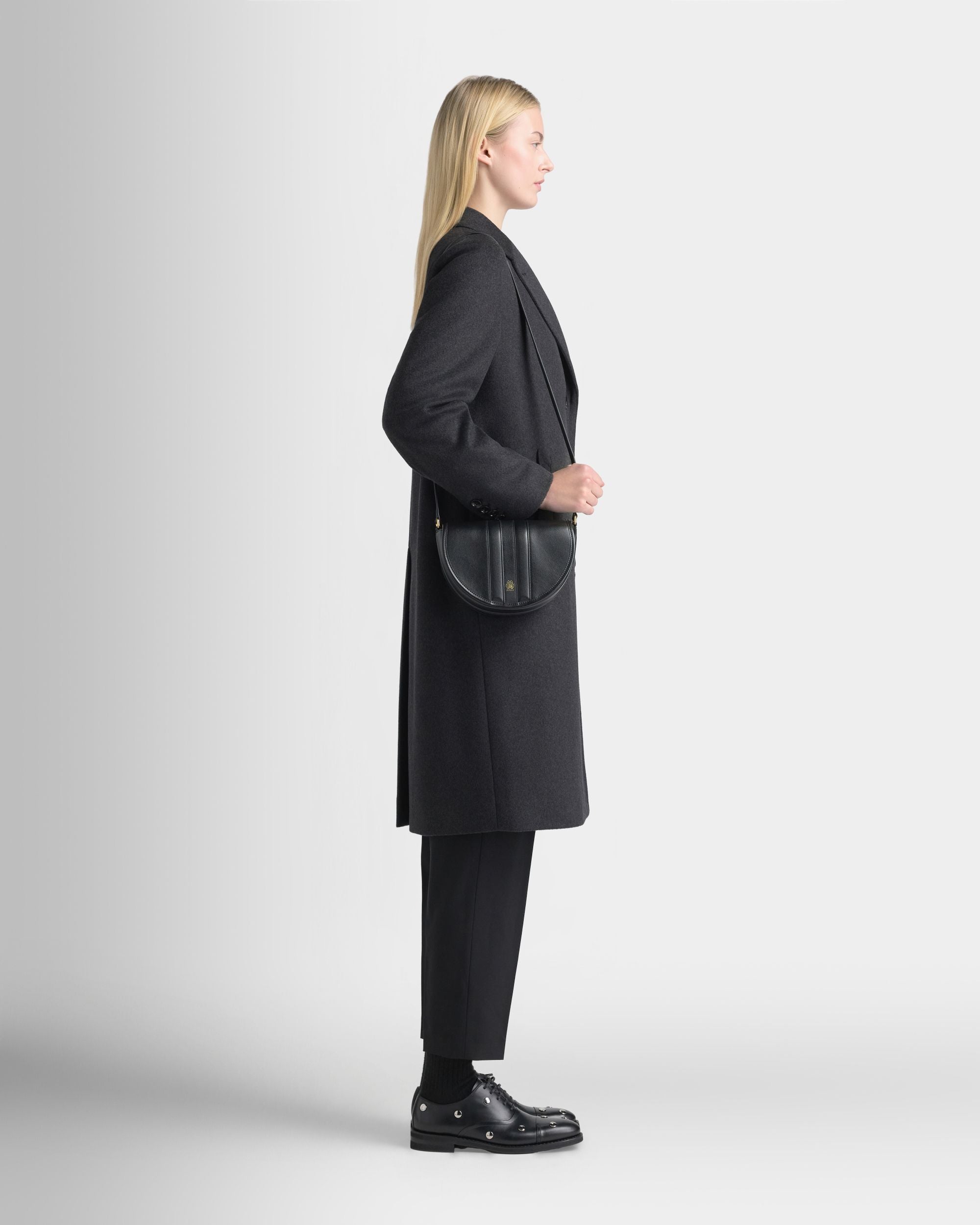 Bally Global - Signature Crossbody Bag in Black Leather - Black