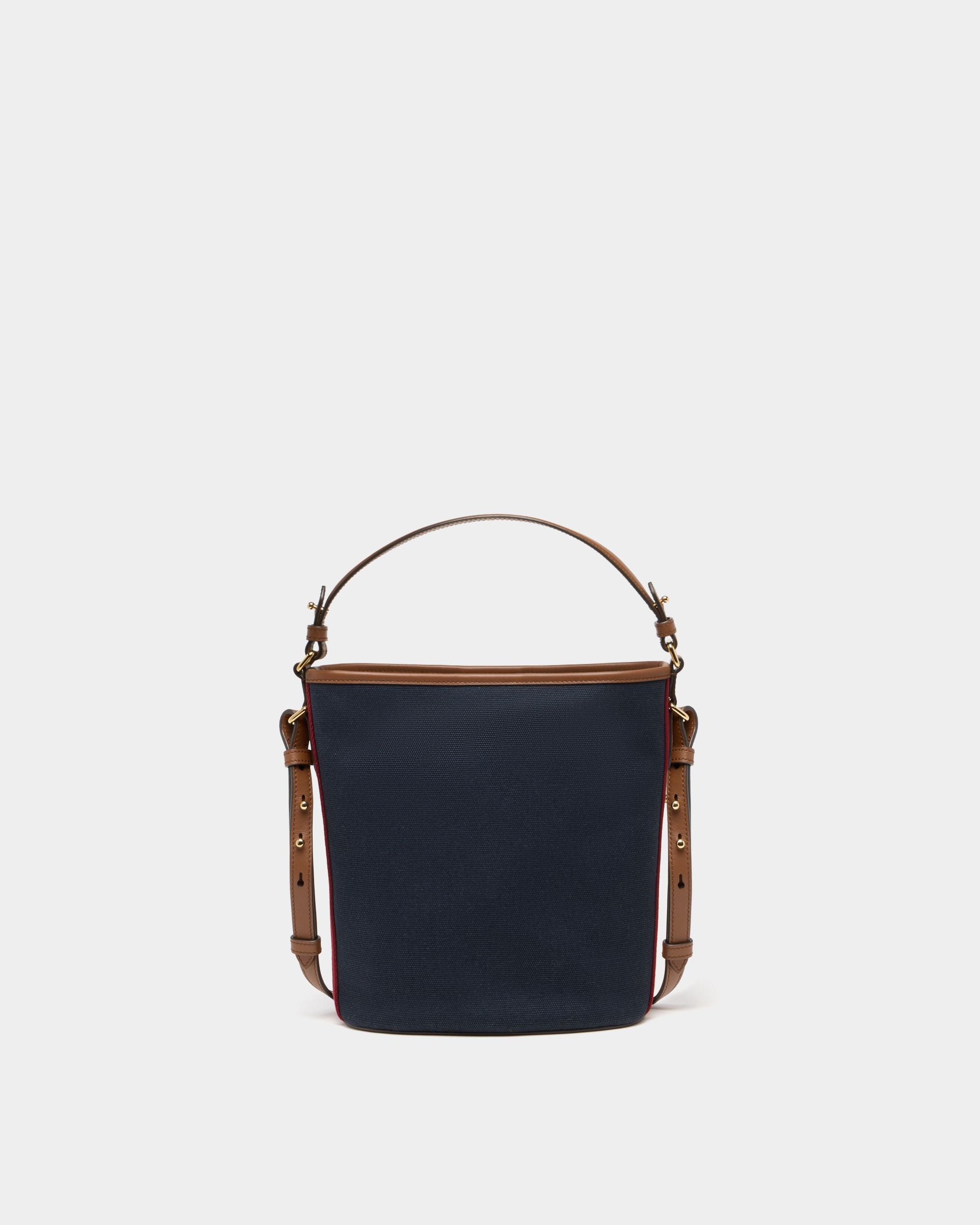 Bally Global - Edelbliss Bucket Bag aus Canvas in Navy Blue mit Bally-Ribbon-Detail - Blue