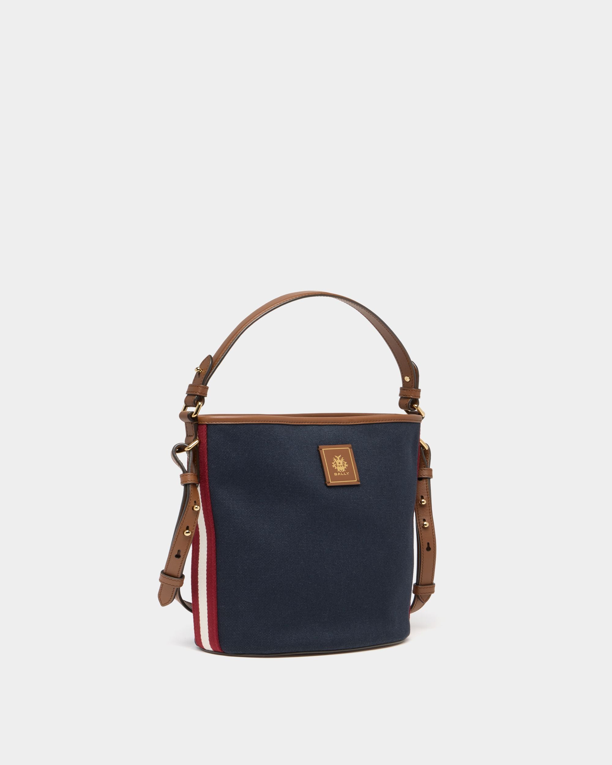 Bally Global - Edelbliss Bucket Bag aus Canvas in Navy Blue mit Bally-Ribbon-Detail - Blue