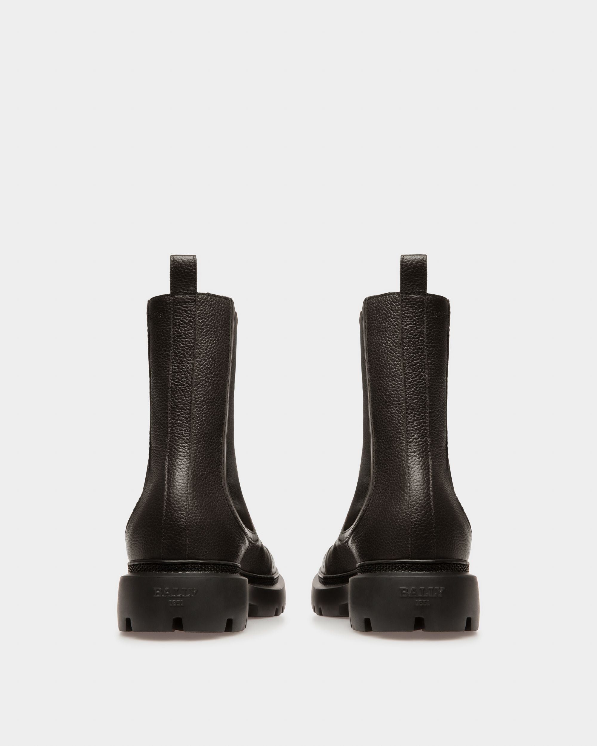 Bally Global - Ginny Flat Leather Boots In Black - Negro