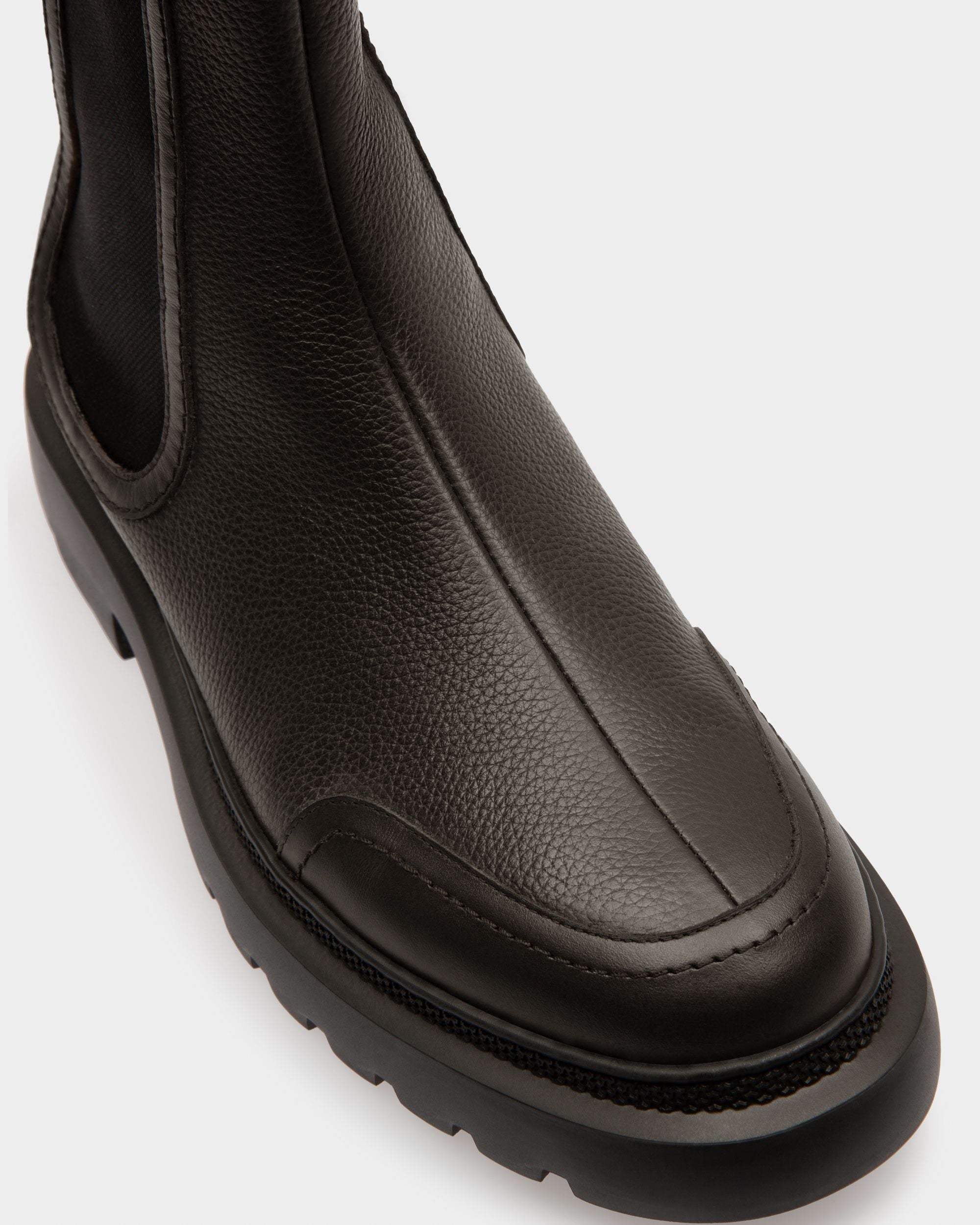 Bally Global - Ginny Flat Leather Boots In Black - Negro