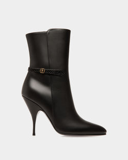 Yconic Bootie in Black Leather