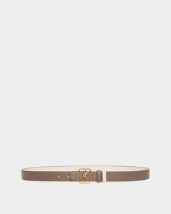 Emblem 25mm Reversible Belt in Beige Leather