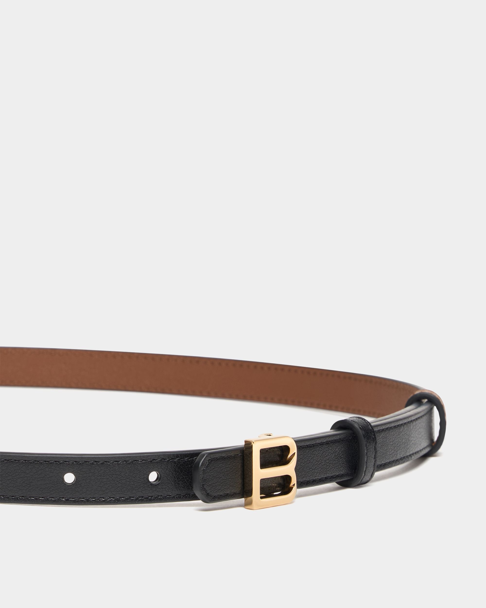 Bally Global - B Twist 15 mm Reversible Belt in Black and Brown Leather - Multicolor