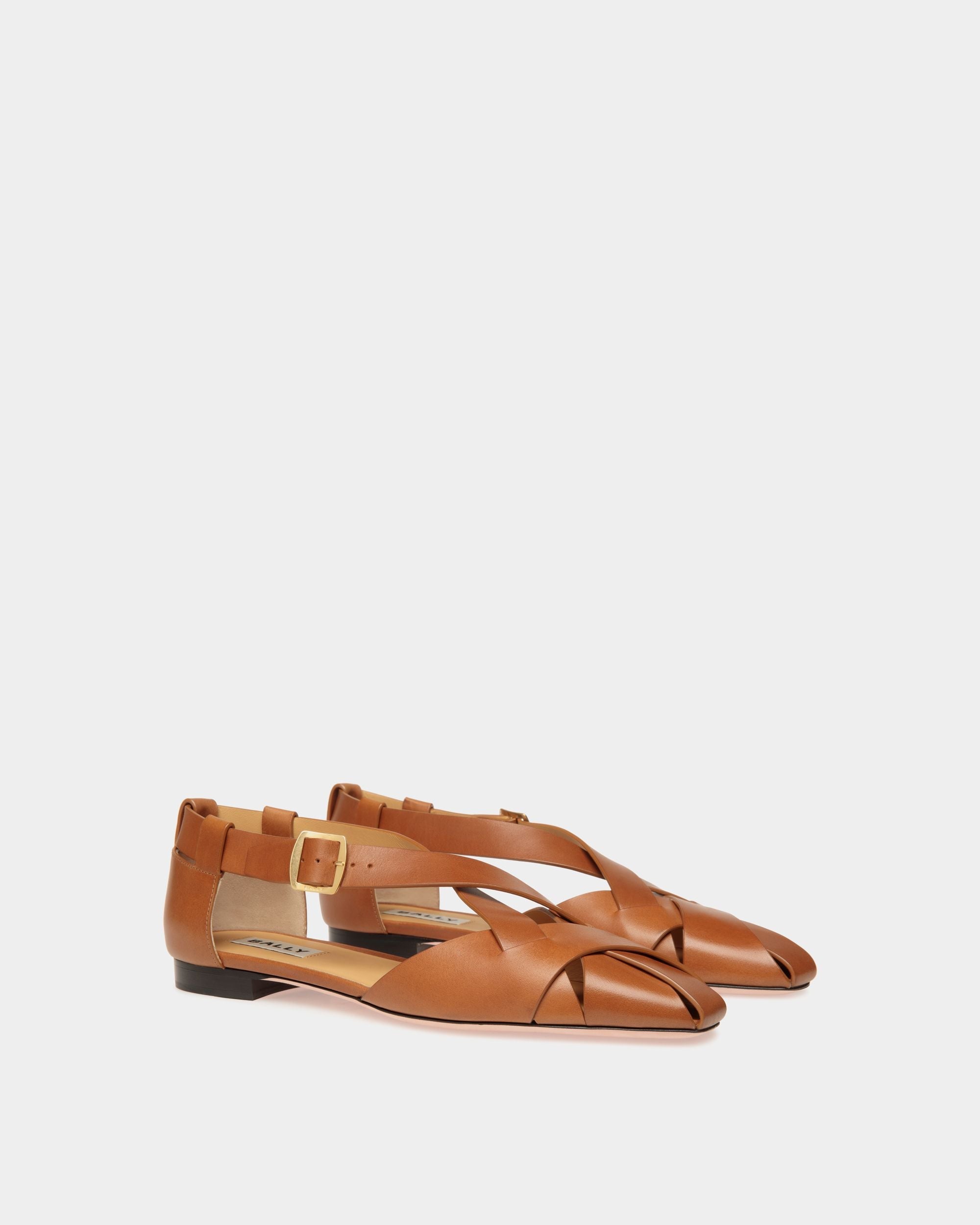 Bally Global - Sylt Flat in Brown Brushed Leather - Marrón