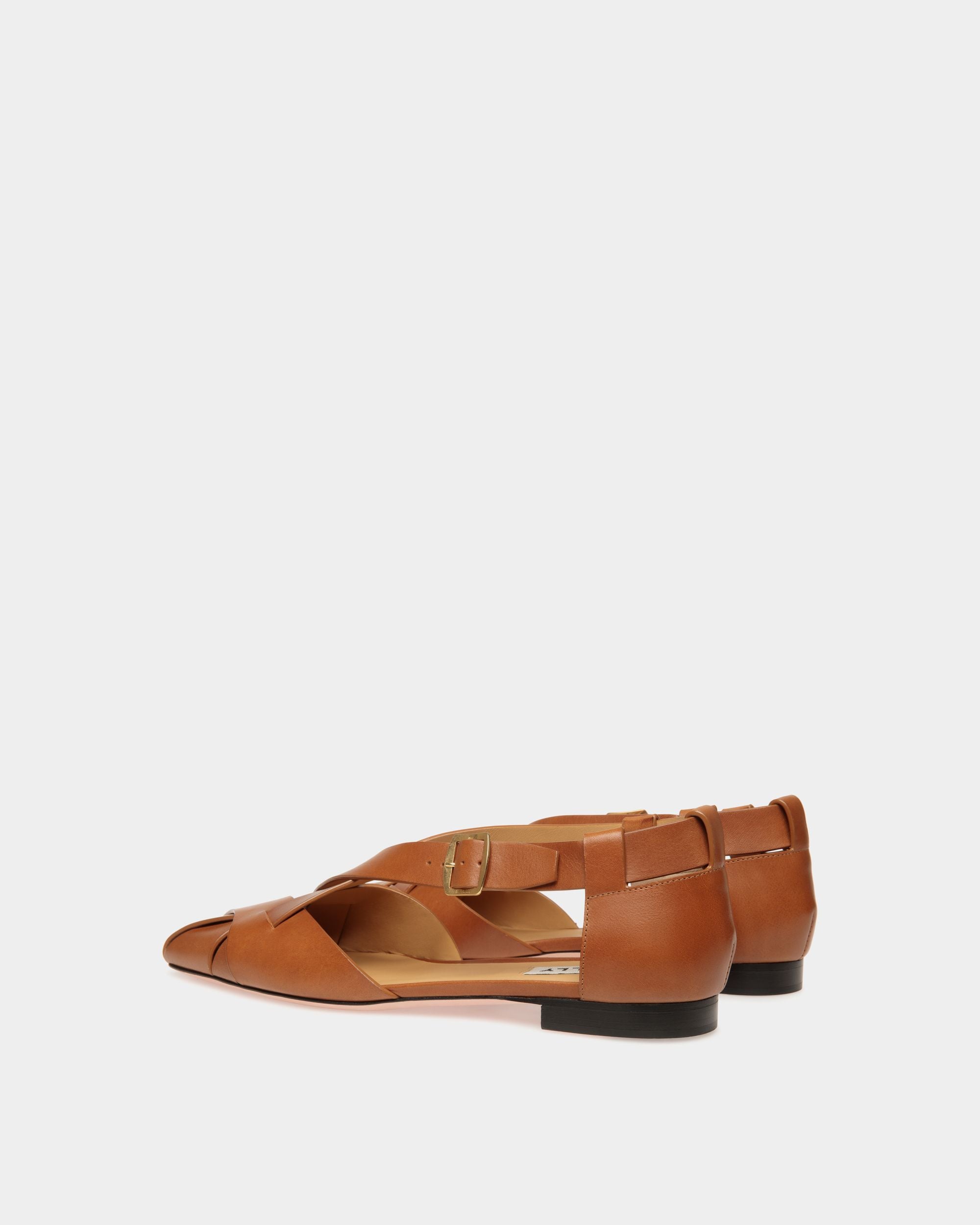 Bally Global - Sylt Flat in Brown Brushed Leather - Marrón