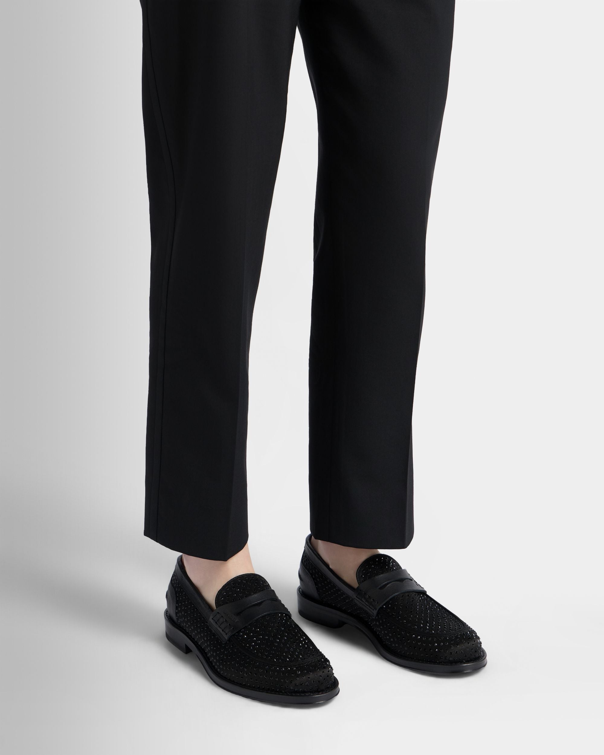 Bally Global - Flair Loafer aus schwarzem Gewebe mit Strasssteinen - Schwarz