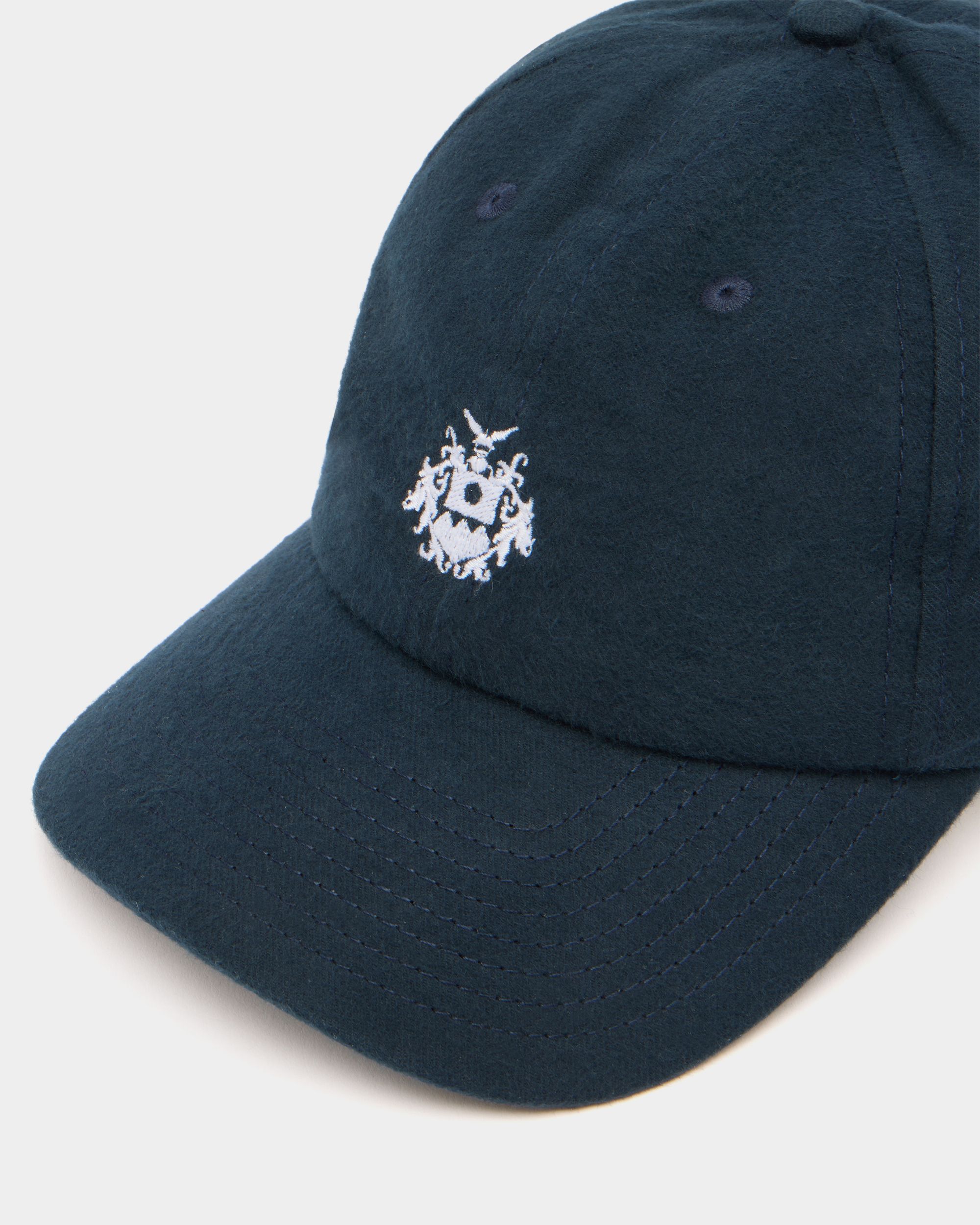 Bally Global - Baseball Hat With a Bally Crest Logo In Navy Blue Cotton - Blue