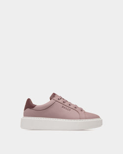 Sneaker in Pink Leather