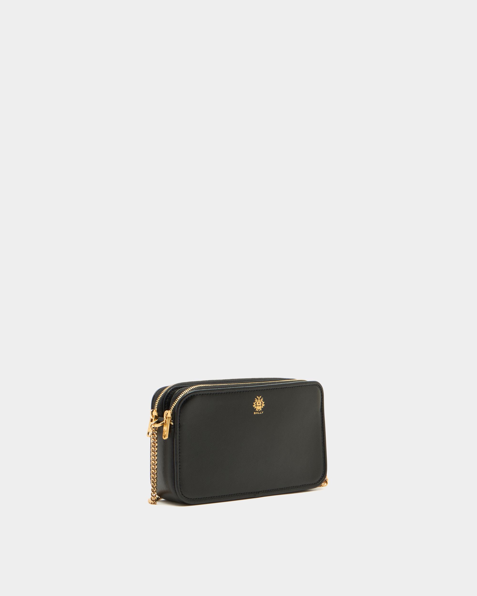 Bally Global - Essential Travel Wallet in Black Leather - Black