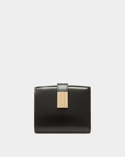 Ollam Wallet in Black Brushed Leather