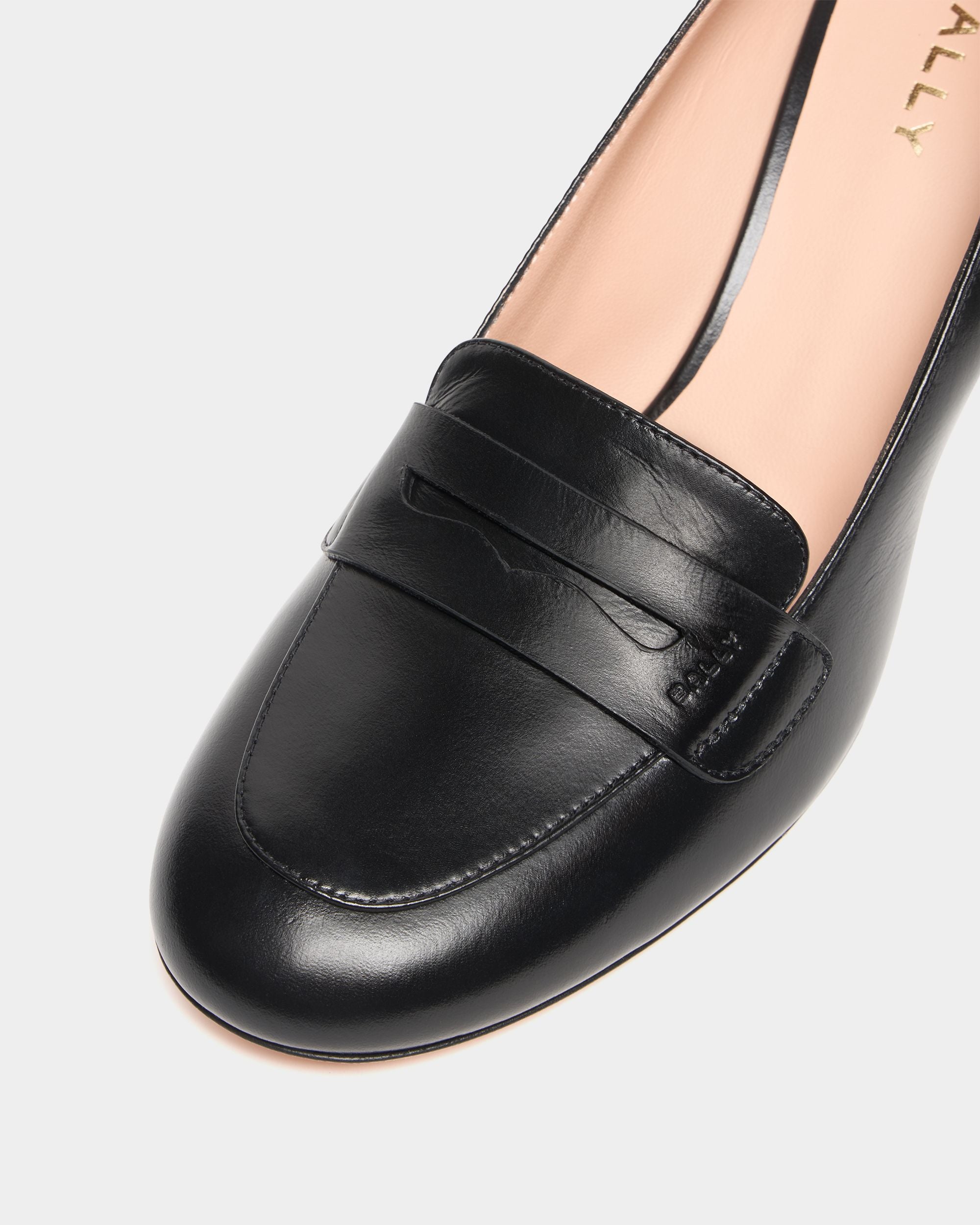 Bally Global - Saule Loafer-Pumps aus schwarzem Leder - Black