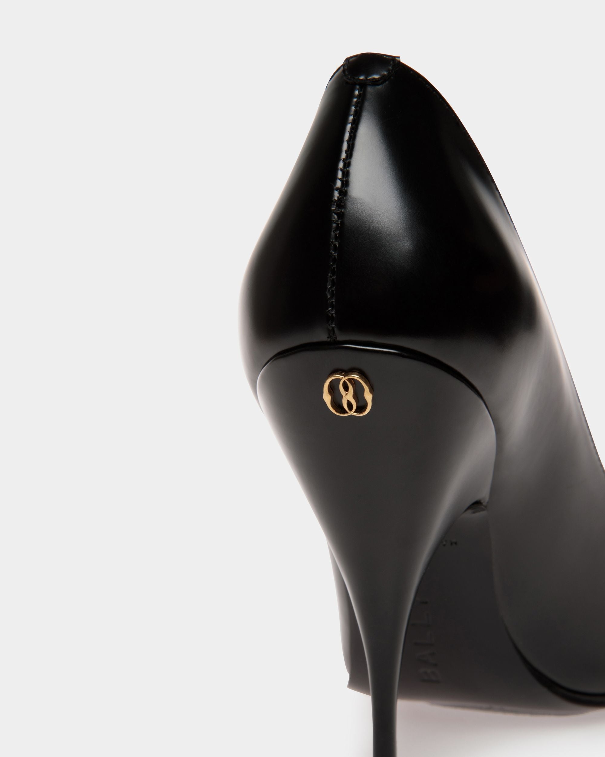 Bally Global - Zapatos De Salón Claudelle De Piel Negra - Negro